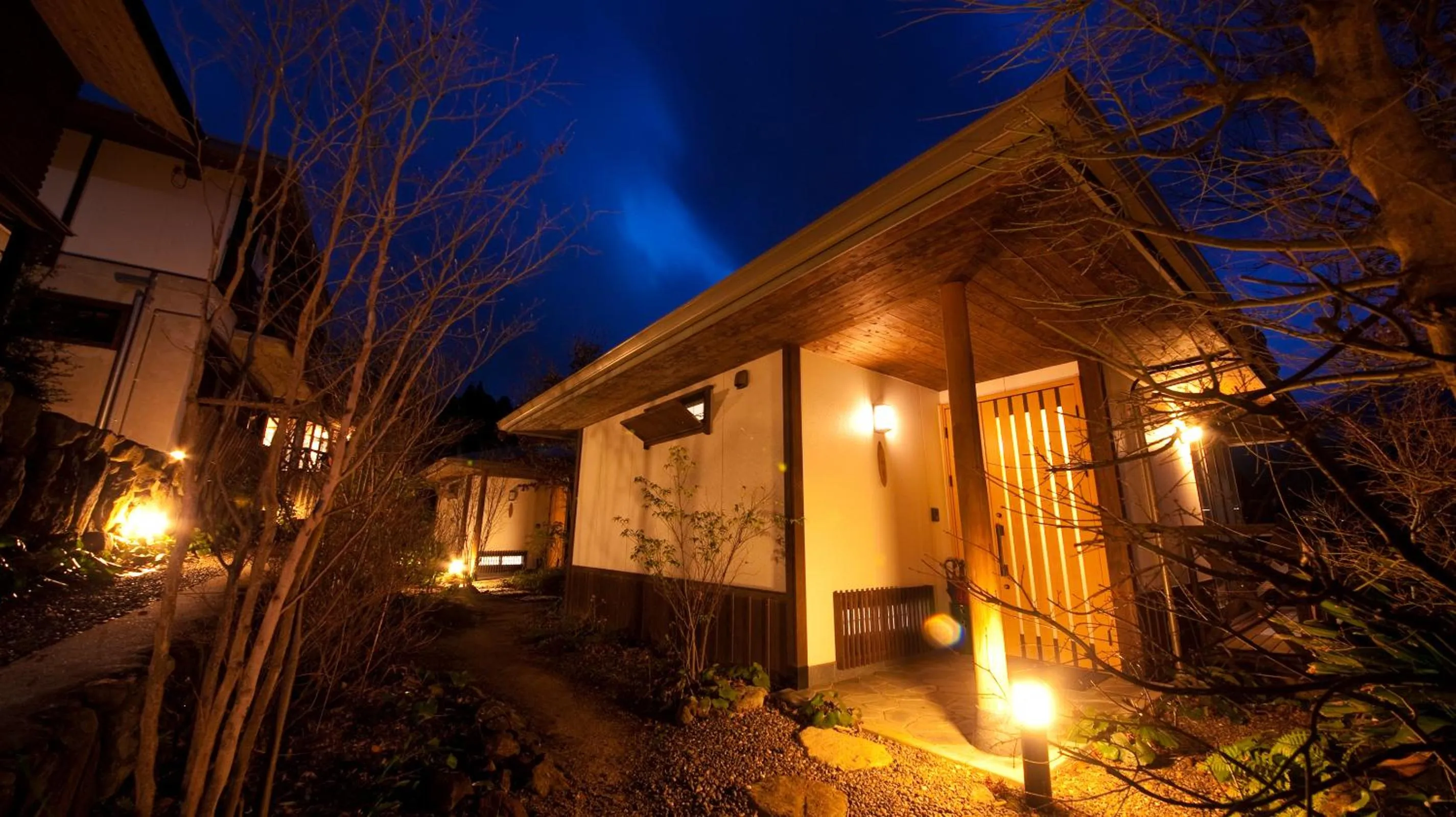 Property building in Yufuin Tsubaki