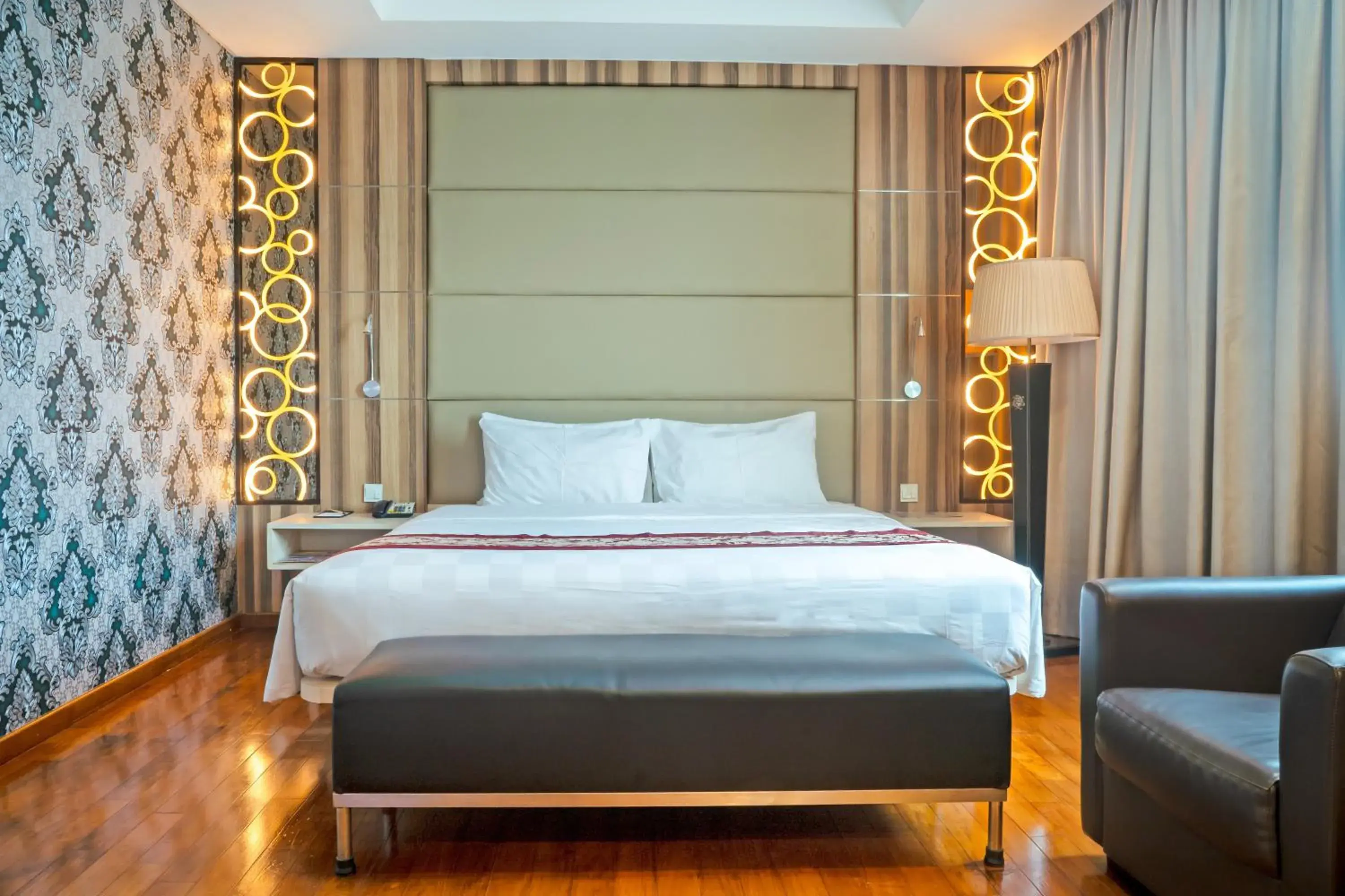 Bedroom, Bed in Nagoya Hill Hotel Batam Bedroom, Bed in Nagoya Hill Hotel Batam