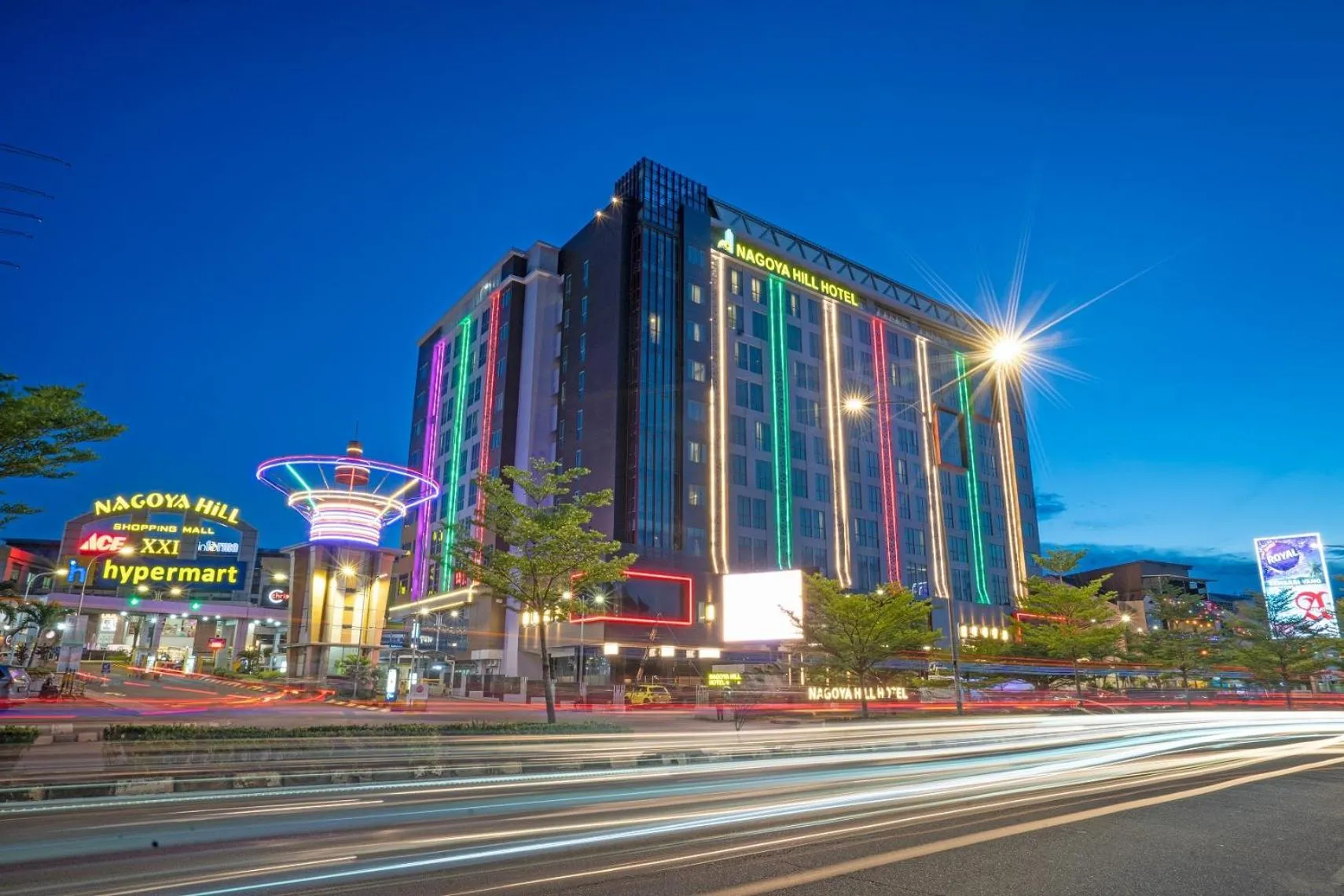 Property building in Nagoya Hill Hotel Batam