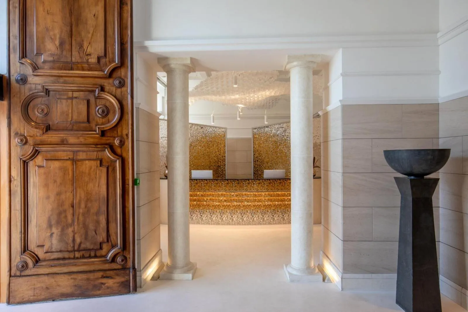 Lobby or reception, Bed in Rose Garden Palace Roma by OMNIA hotels