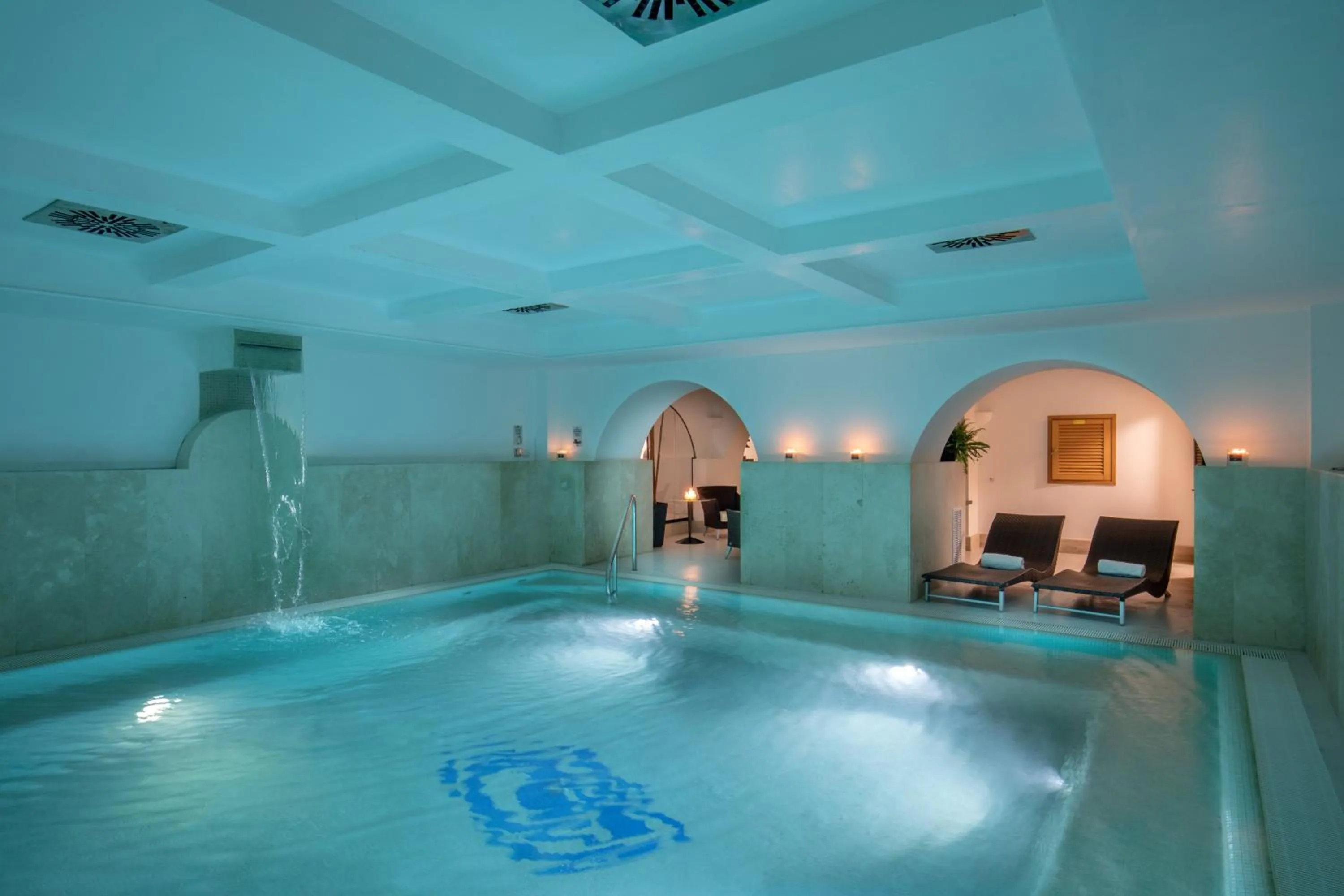 Hot Tub in Rose Garden Palace Roma by OMNIA hotels