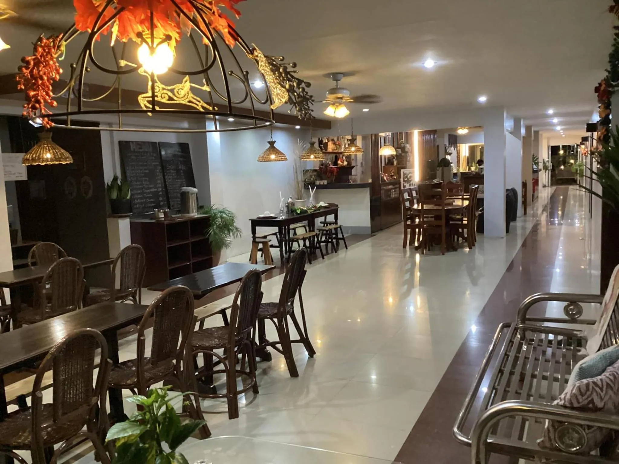 Restaurant/places to eat in La Casa Teresa Tourist Inn Inc
