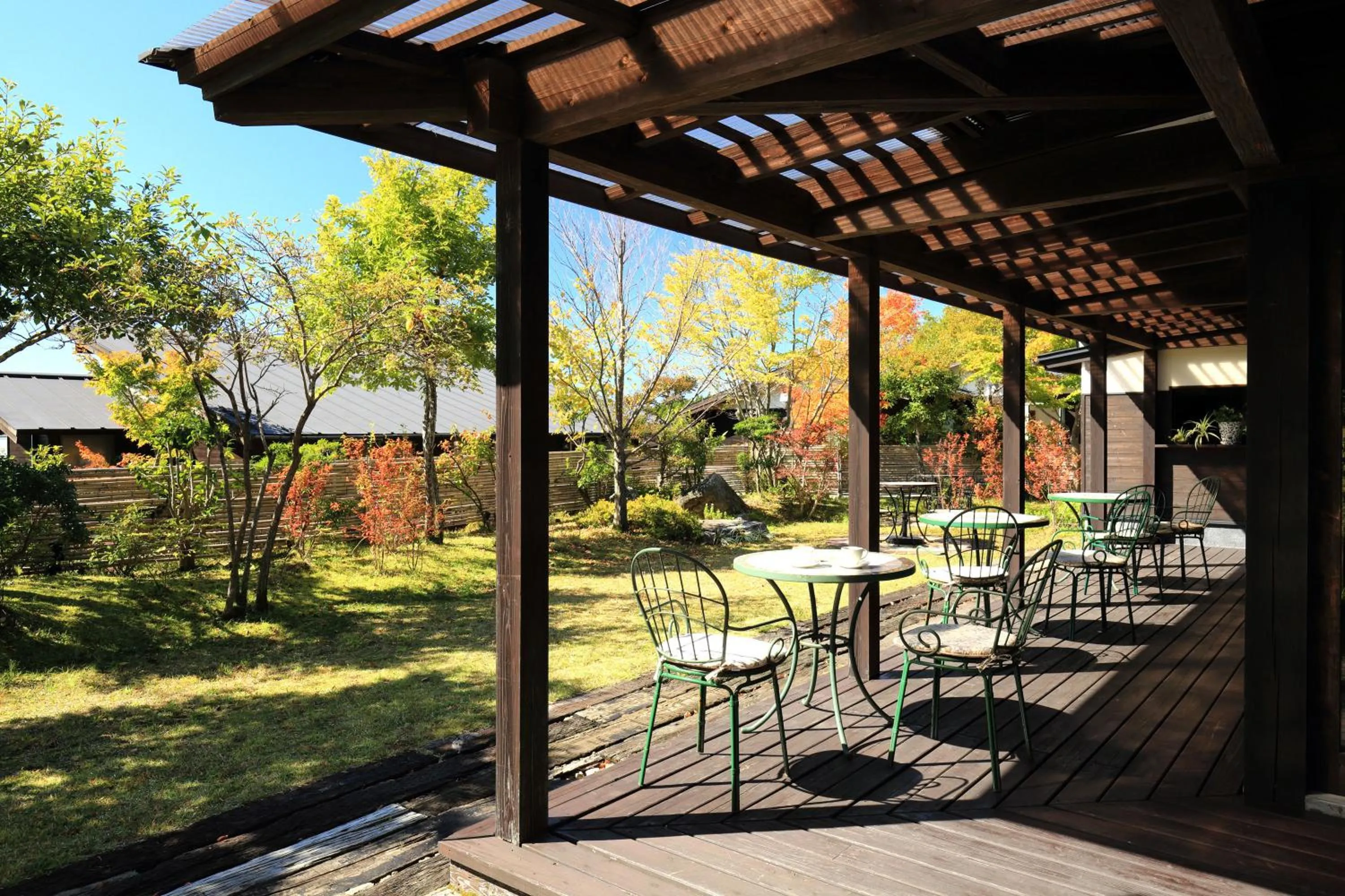 Facade/entrance in Spagreenness