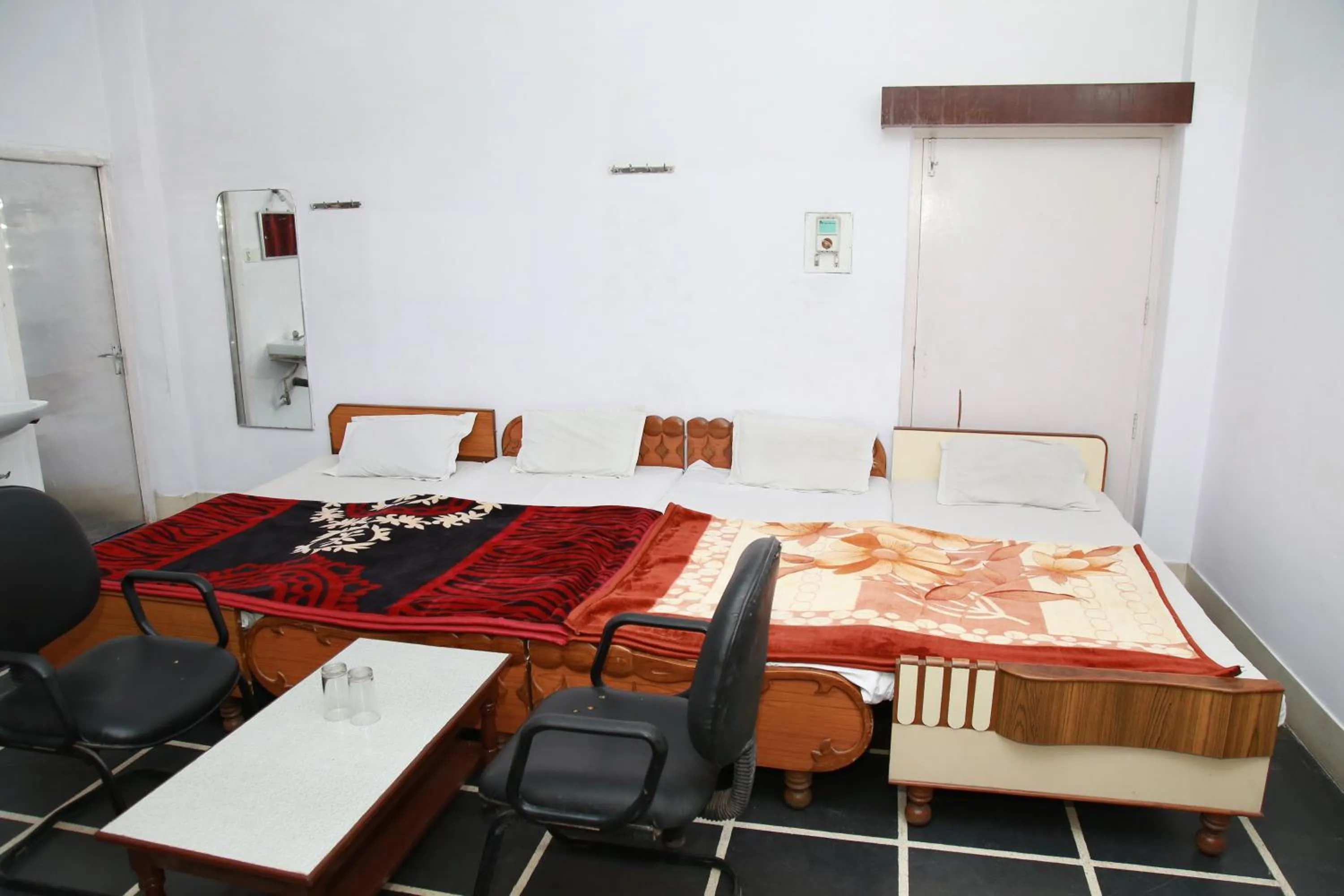 Bedroom, Bed in Hotel Ramnivas