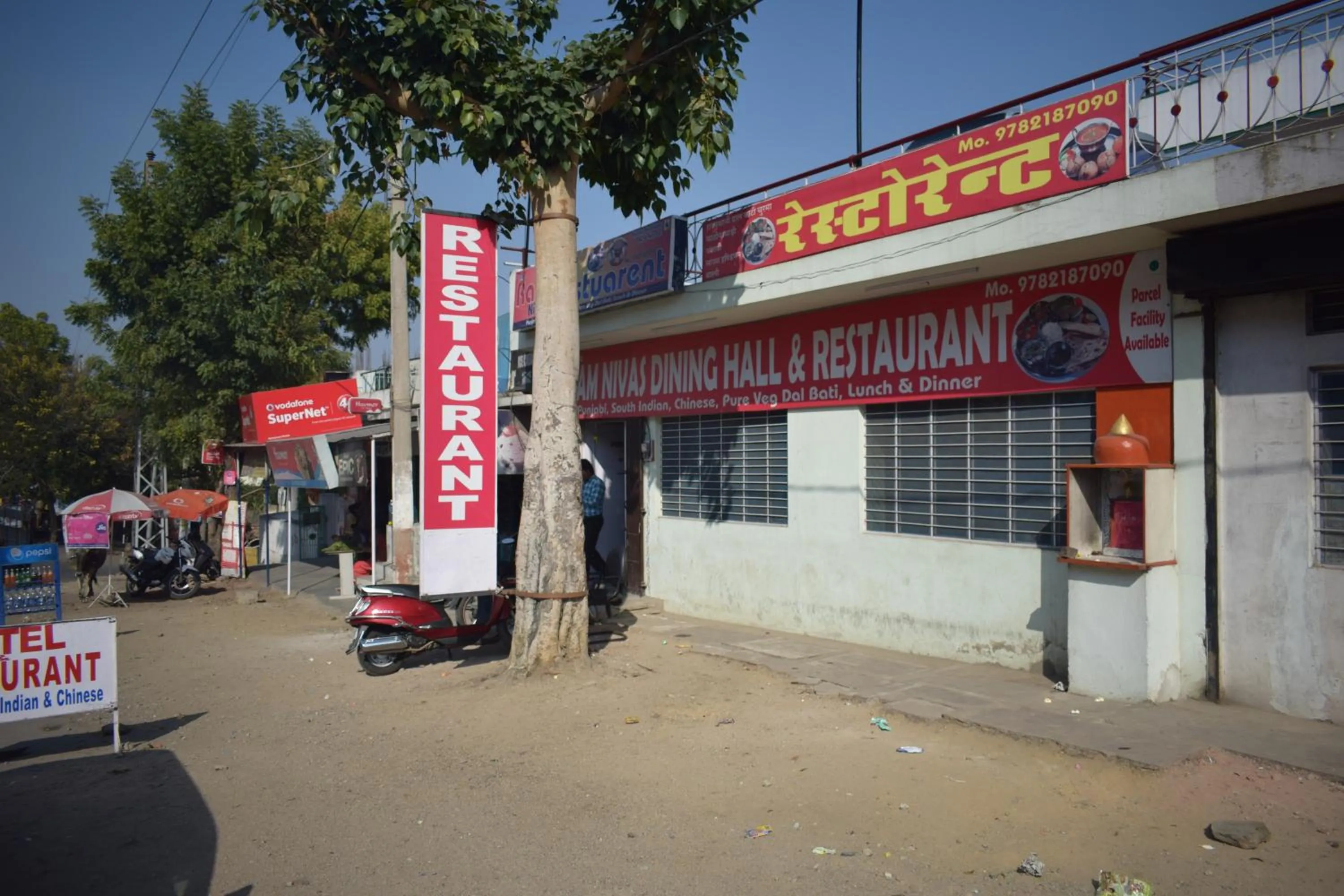 Food and drinks in Hotel Ramnivas