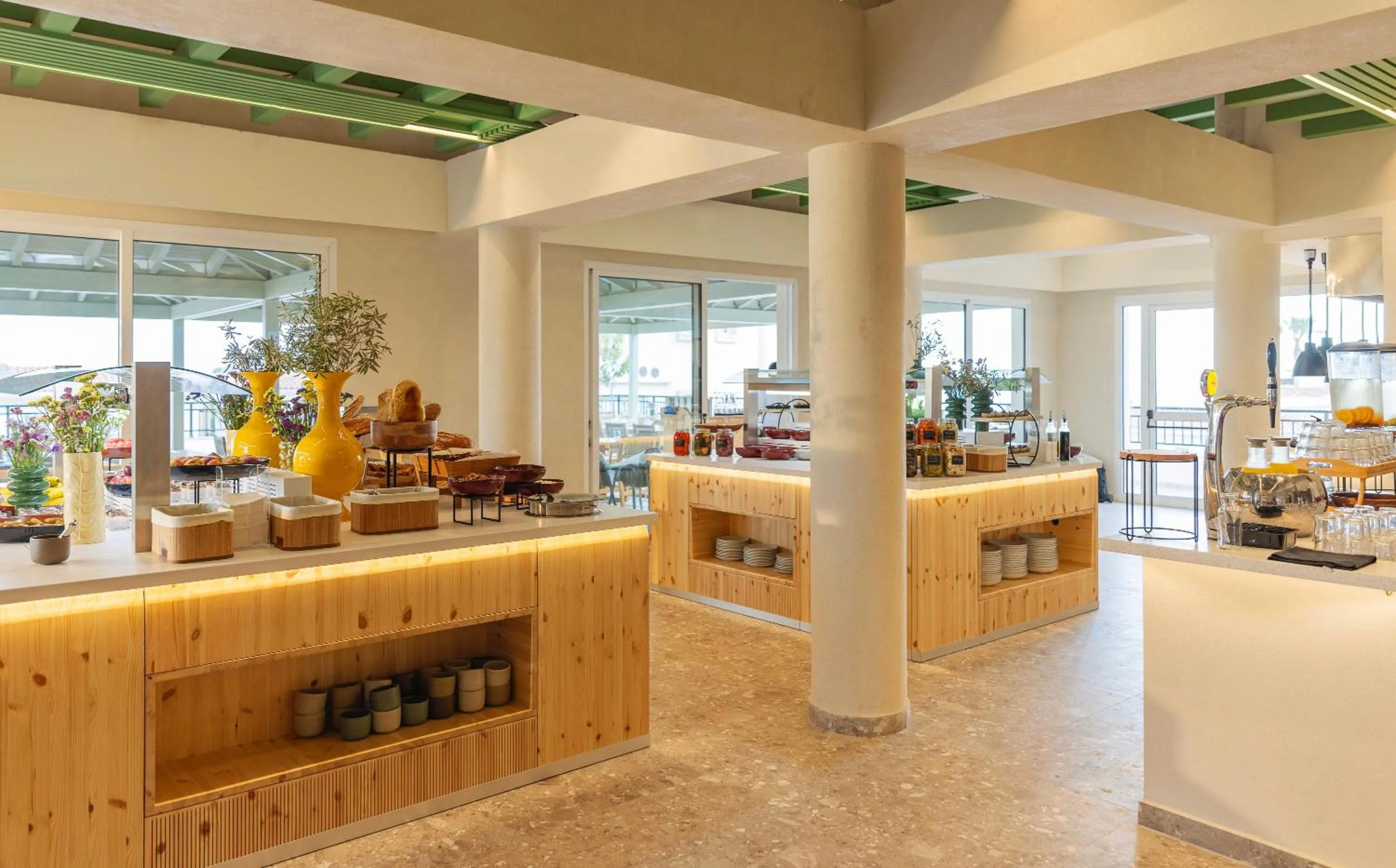 Restaurant/places to eat in WellClub Resort - Wellness & SeaView Suites