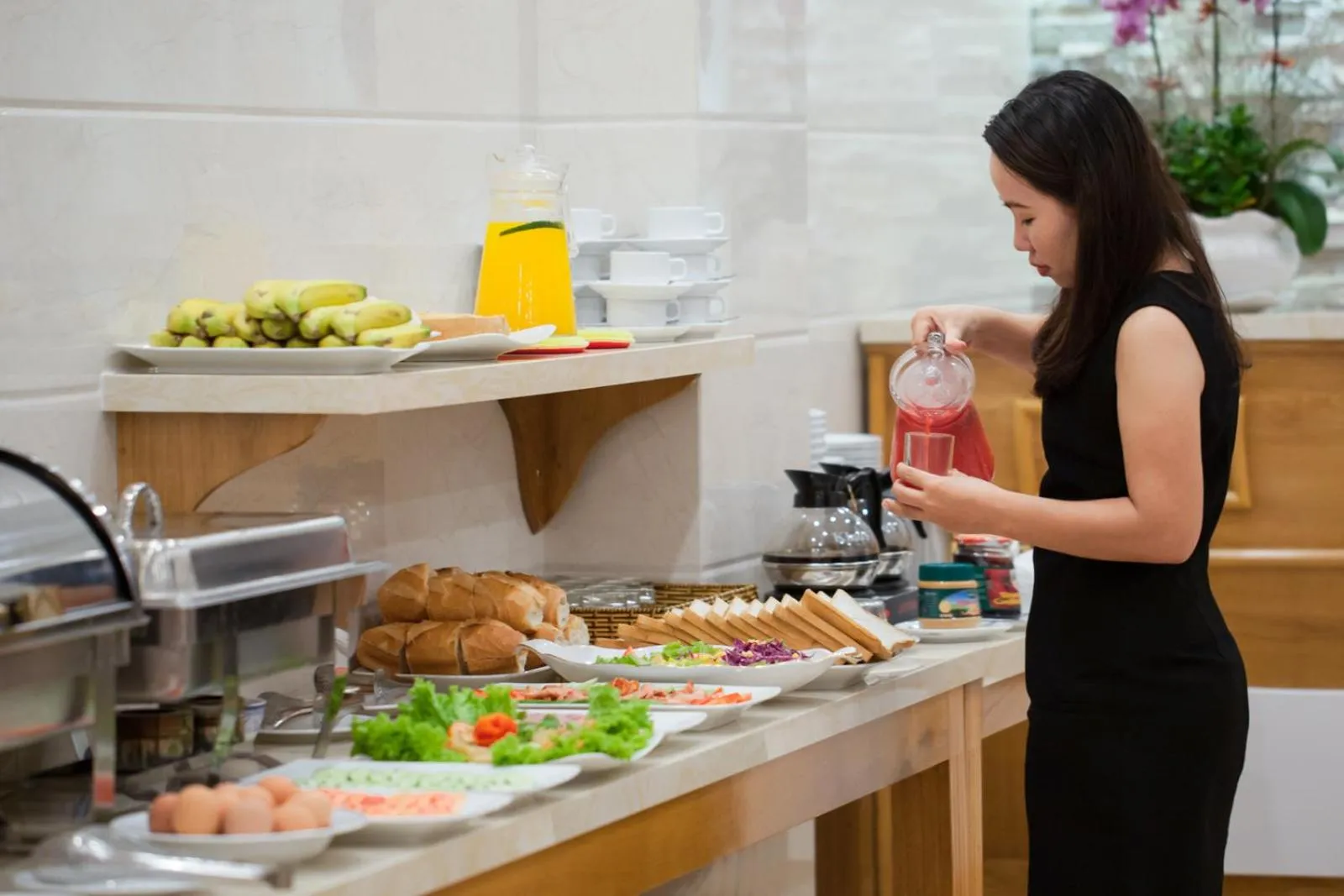 Restaurant/places to eat in Thien Hai Hotel