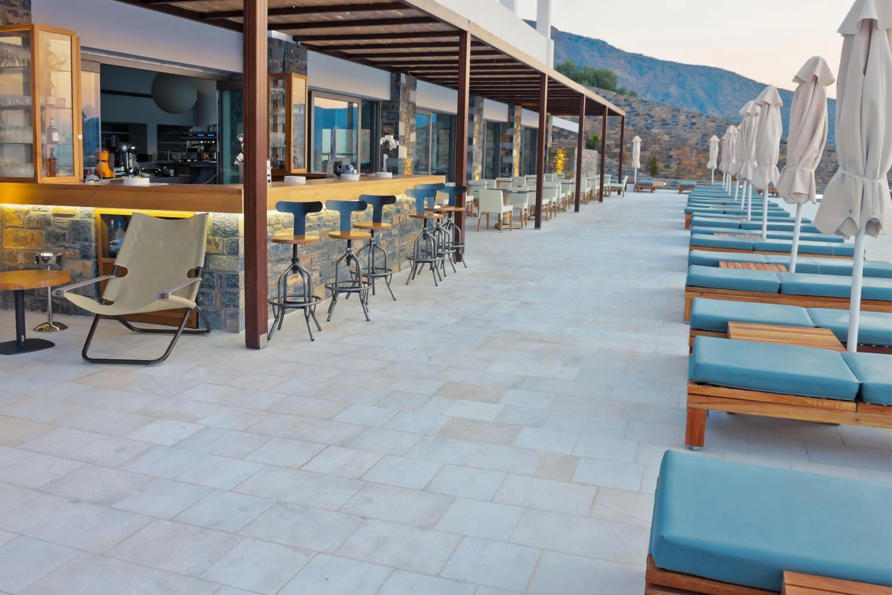 Lounge or bar in Royal Marmin Bay Boutique & Art Hotel