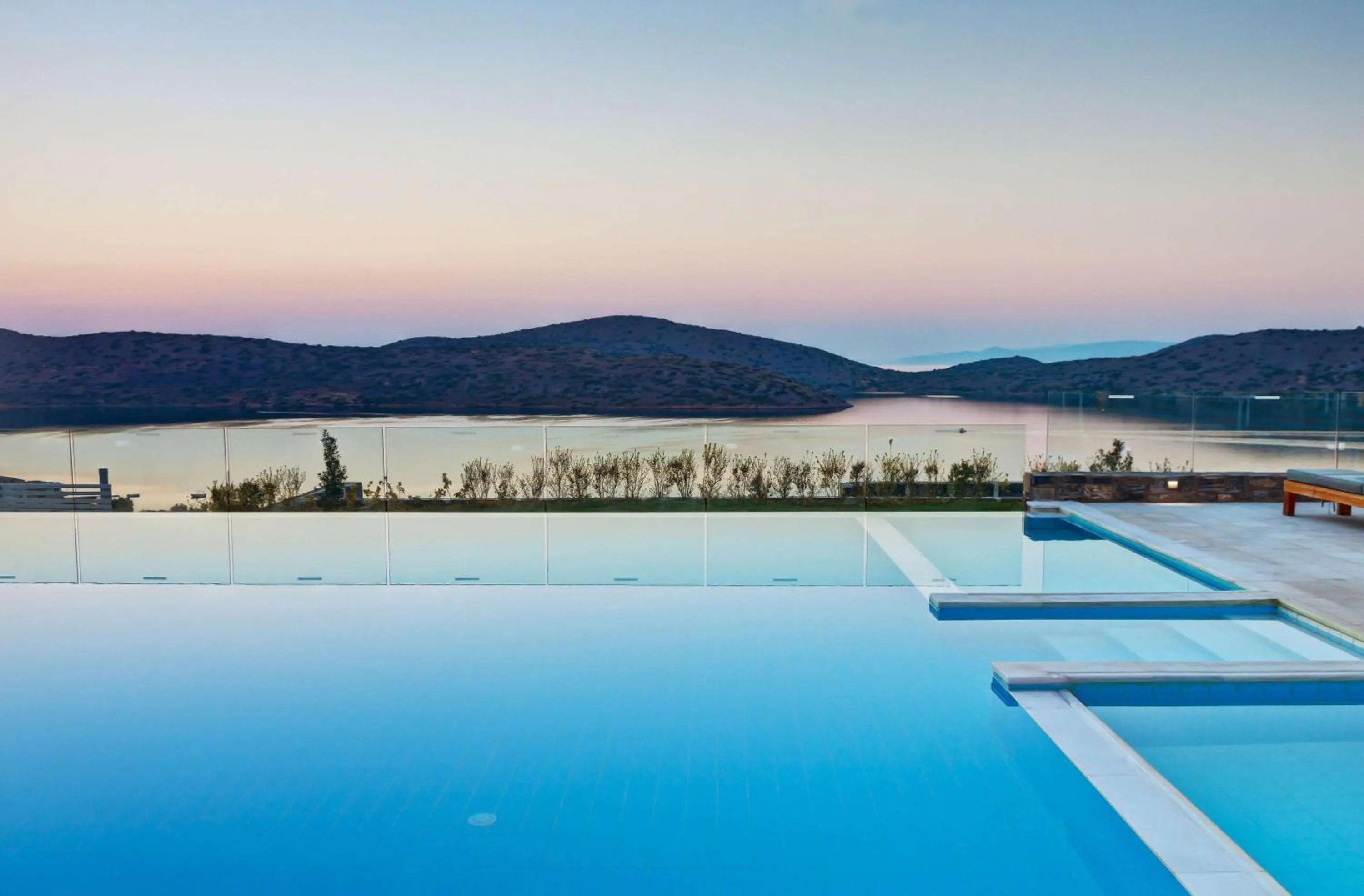 Lounge or bar in Royal Marmin Bay Boutique & Art Hotel