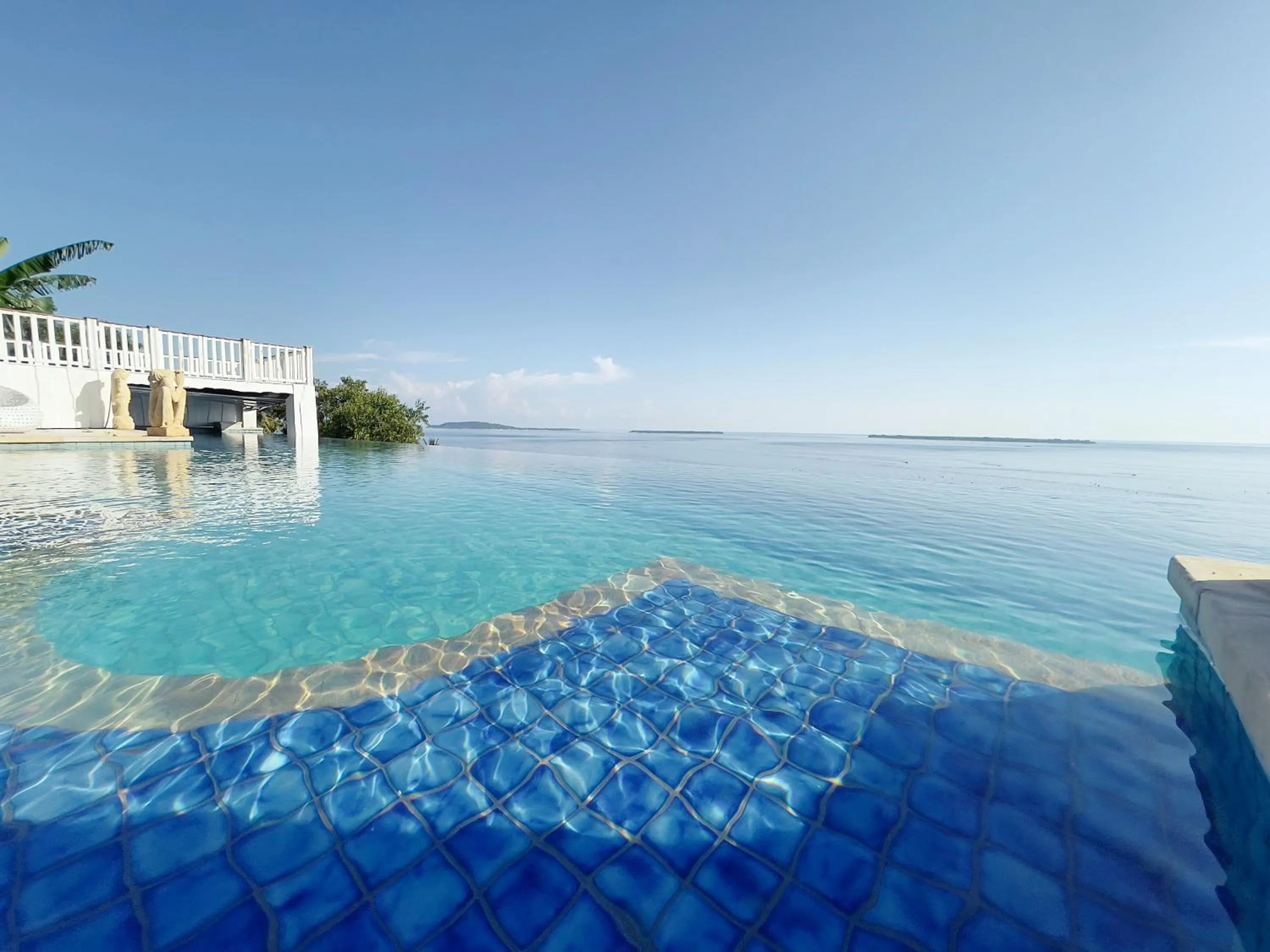 Swimming pool in Princess of Mentigi Bay