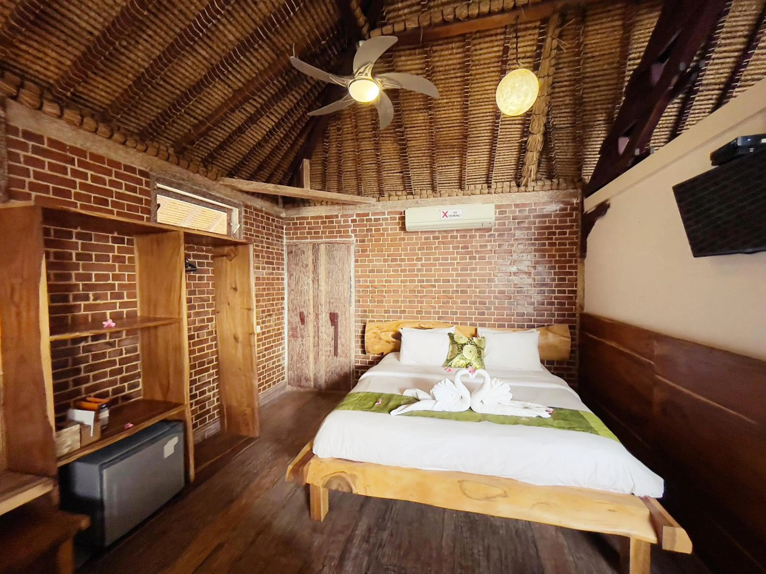 Bed in Princess of Mentigi Bay