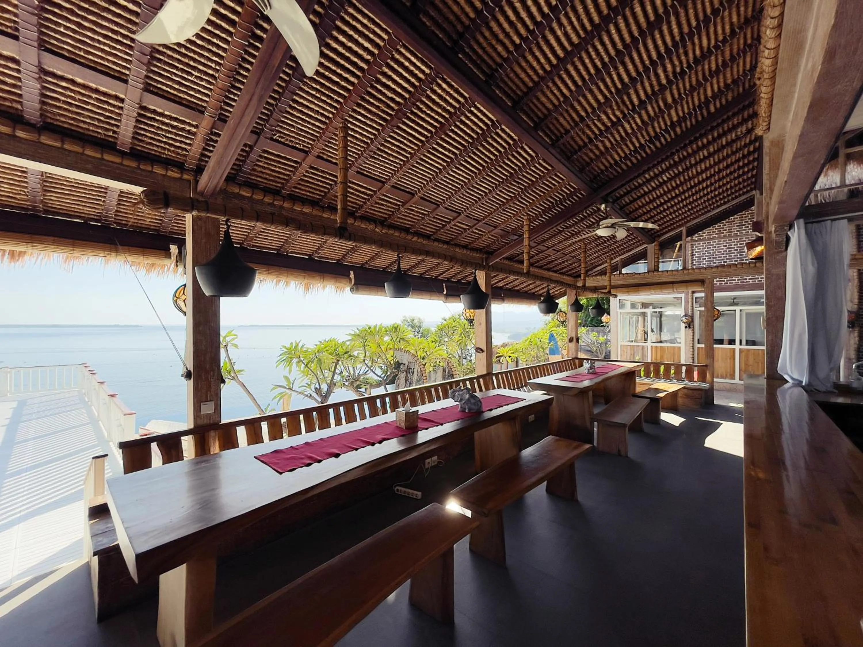 Restaurant/places to eat in Princess of Mentigi Bay