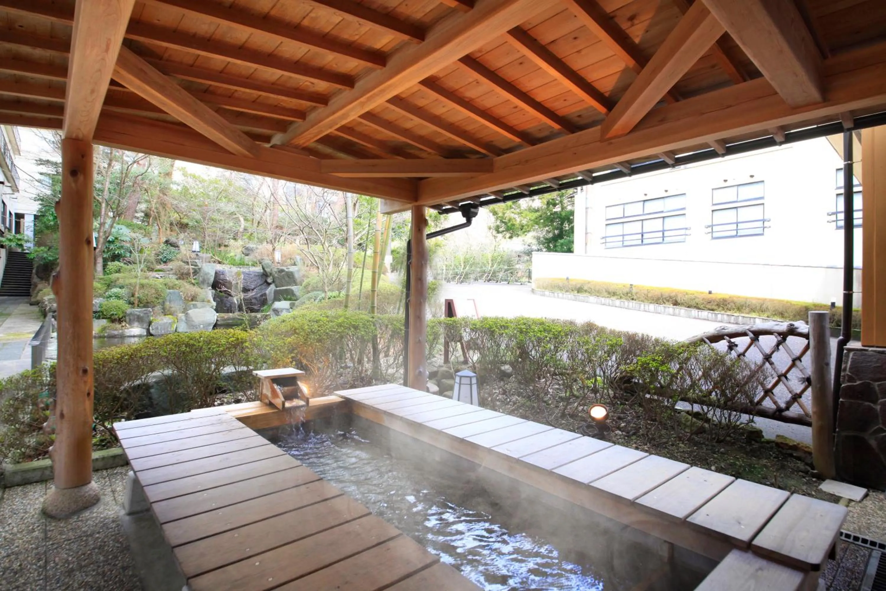 Area and facilities in Minoya