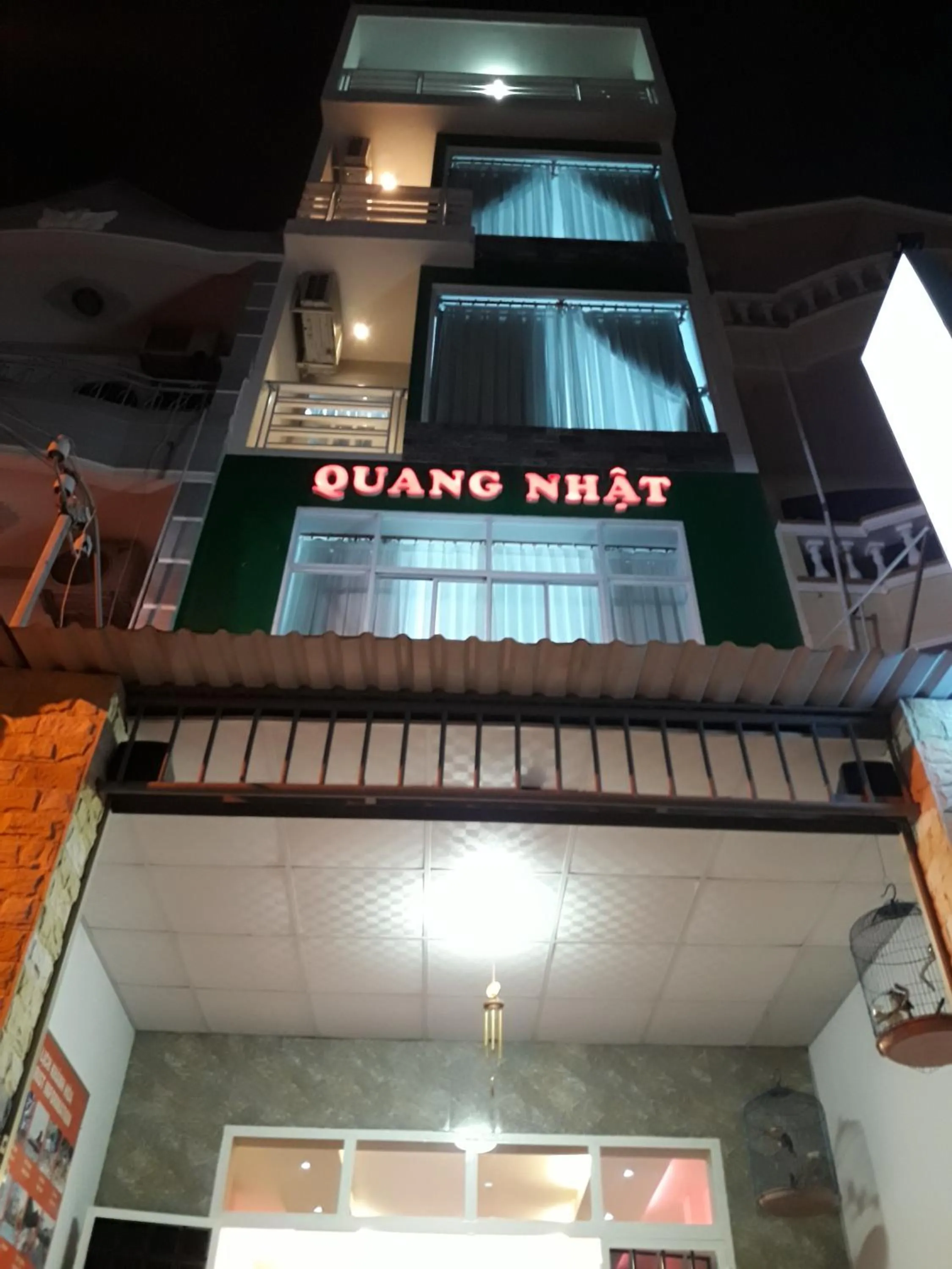 Quang Nhat Hotel