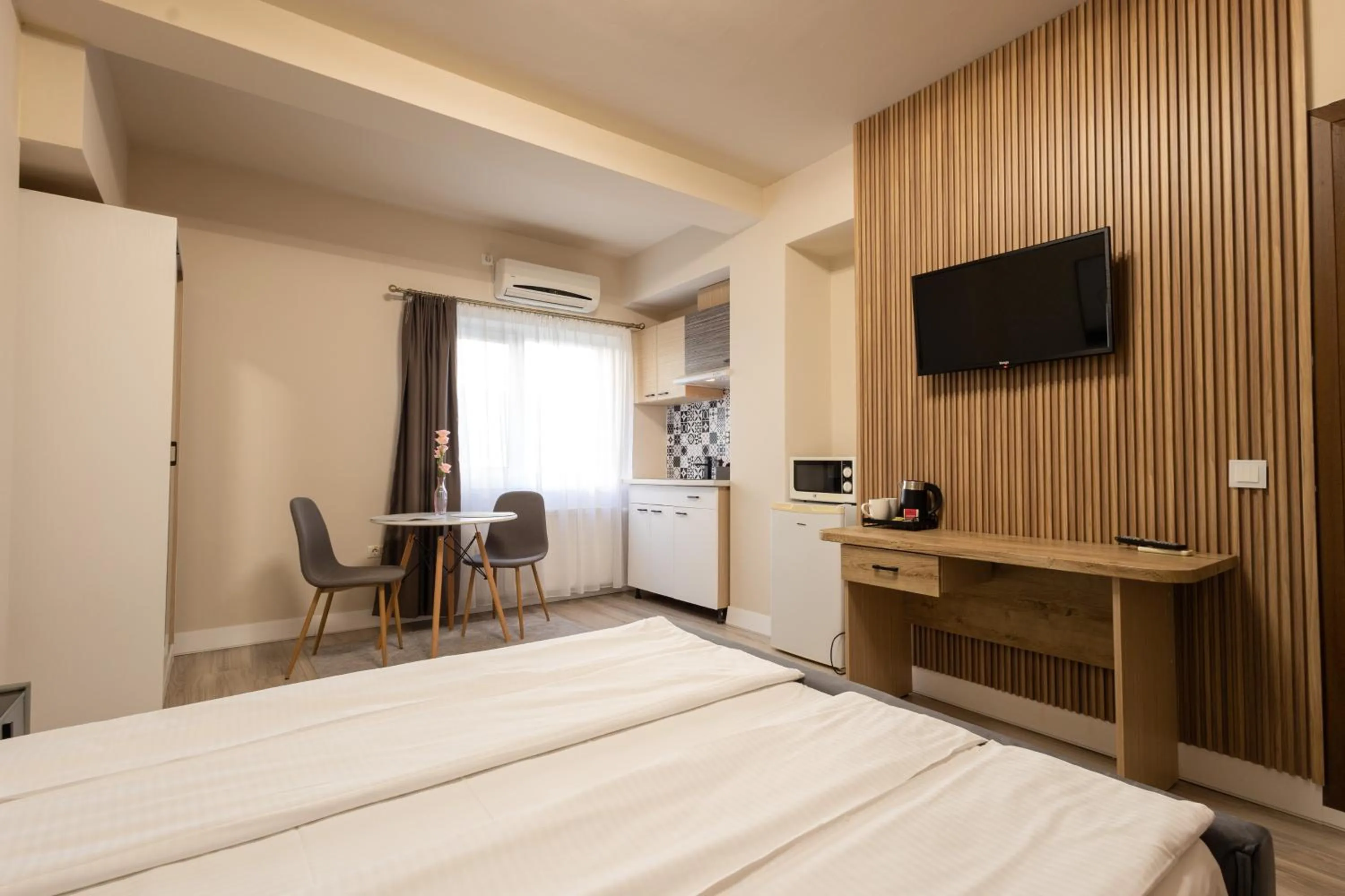 Bed in Apart Hotel Bonjour Cluj