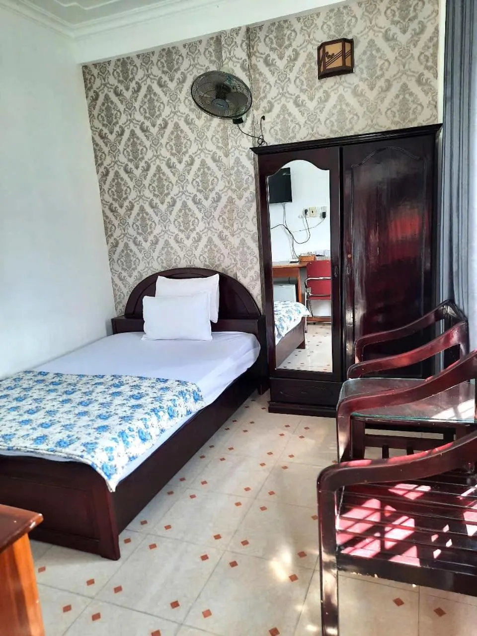 Bedroom, Bed in Blue Sea Hotel 2