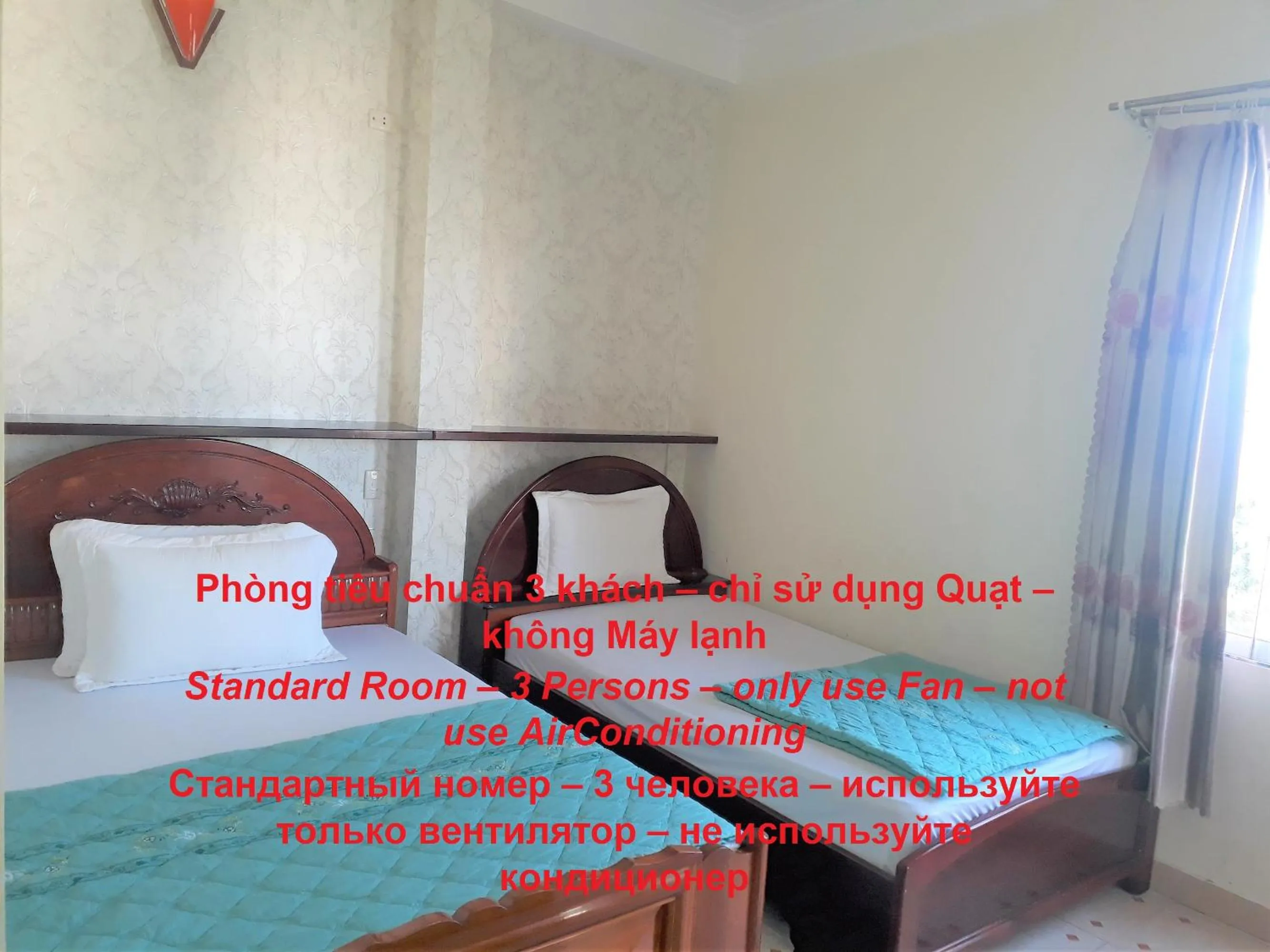 Bedroom, Bed in Blue Sea Hotel 2