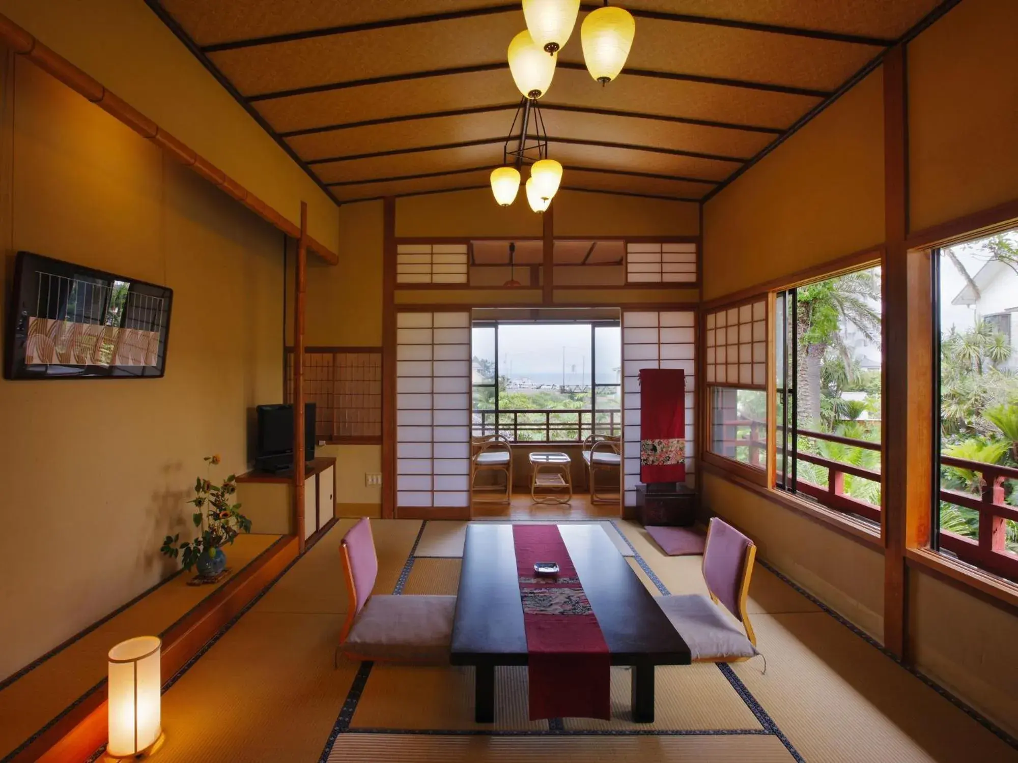 Japanese-Style Room with Shared Bathroom in Chikurakan Japanese-Style Room with Shared Bathroom in Chikurakan