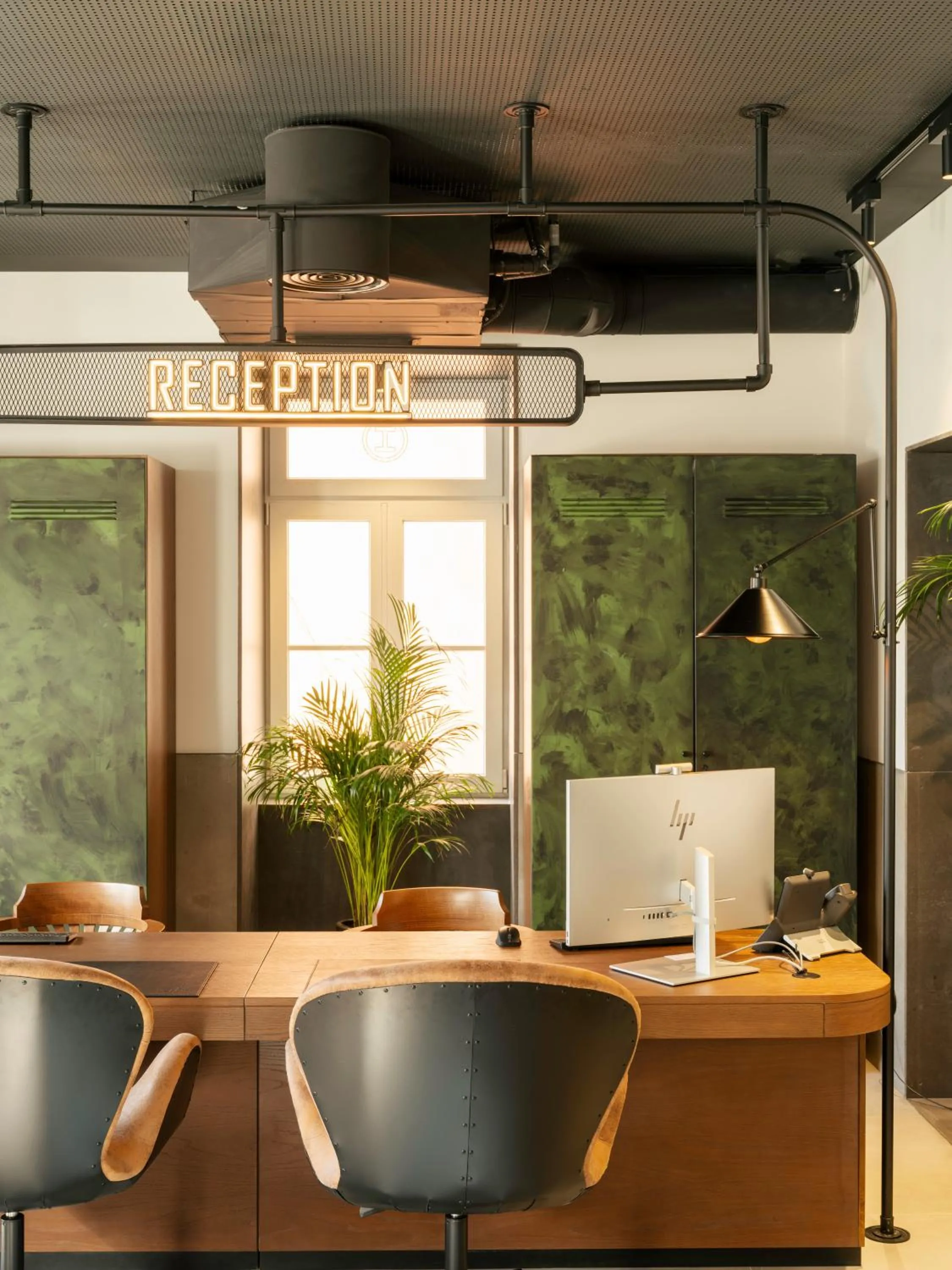 Lobby or reception in Inspira Santos Boutique Hotel