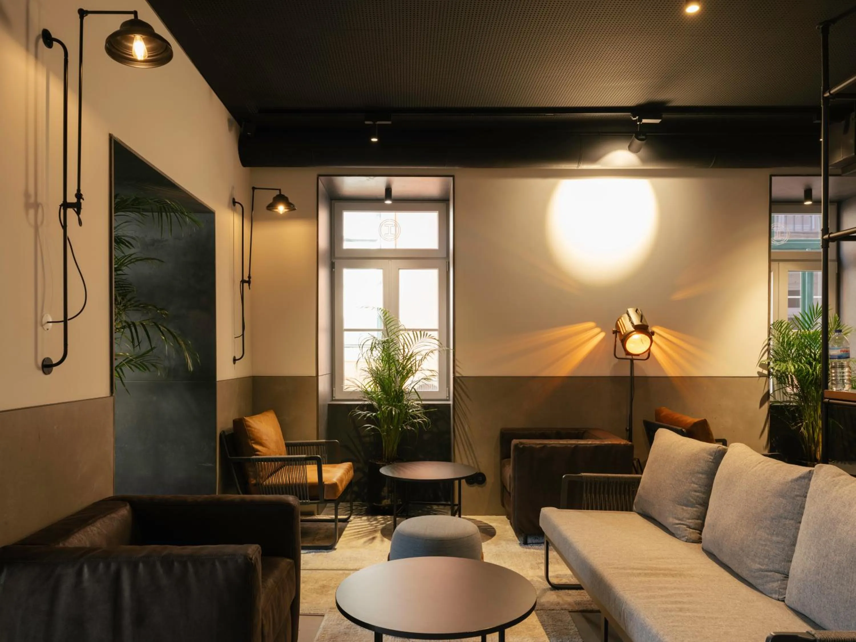 Lobby or reception in Inspira Santos Boutique Hotel