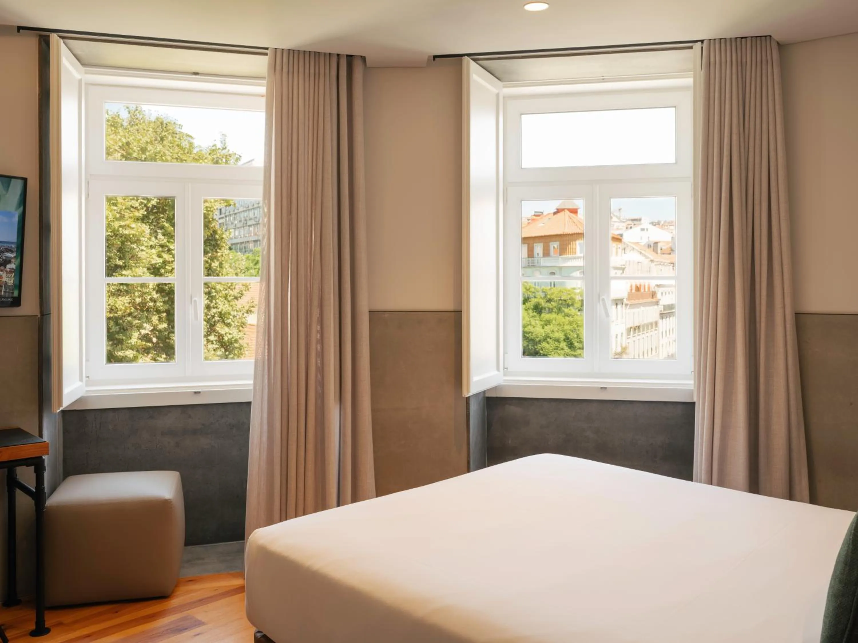 View (from property/room), Bed in Inspira Santos Boutique Hotel