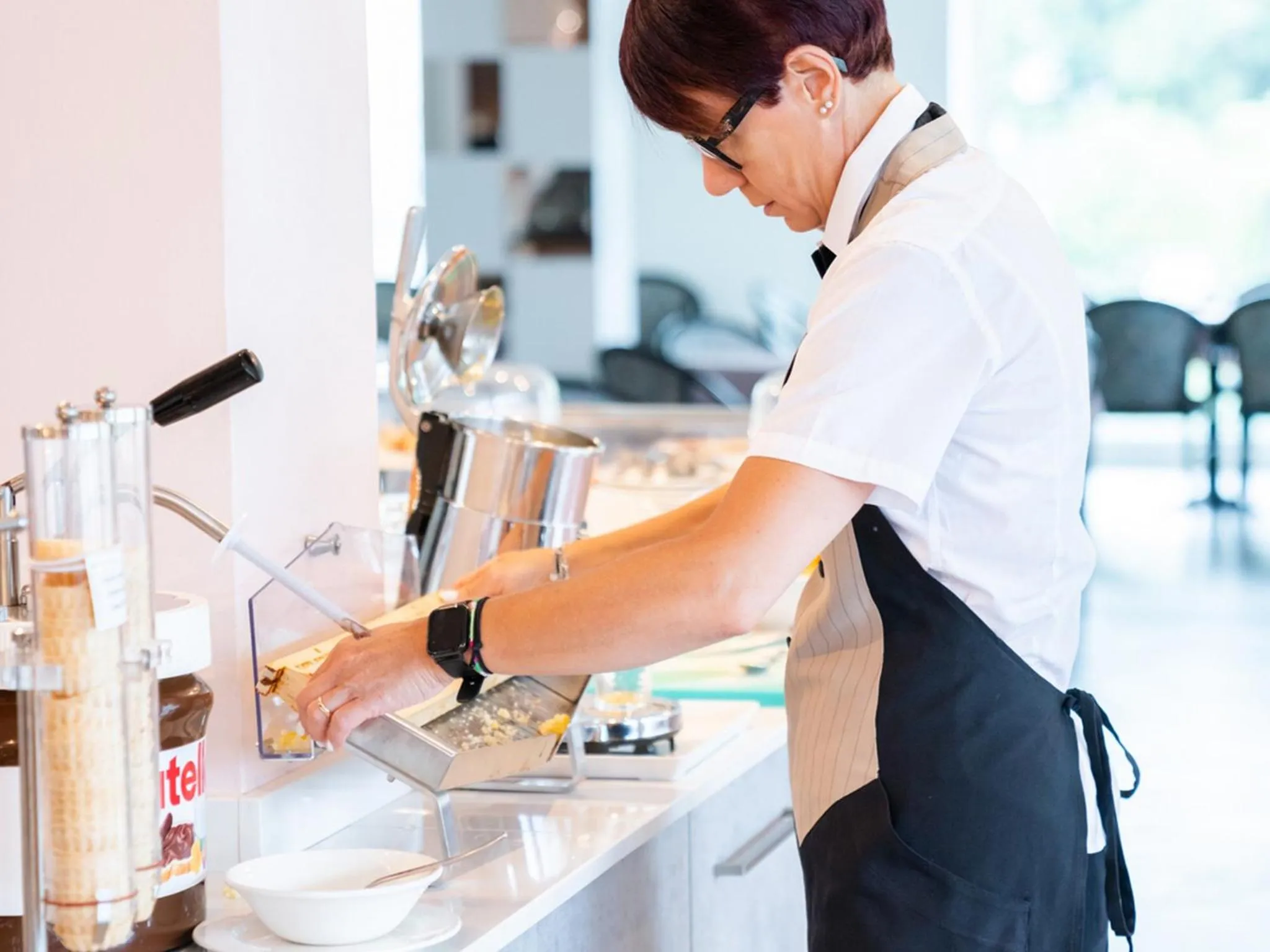 Restaurant/places to eat in Hotel Benacus Panoramic