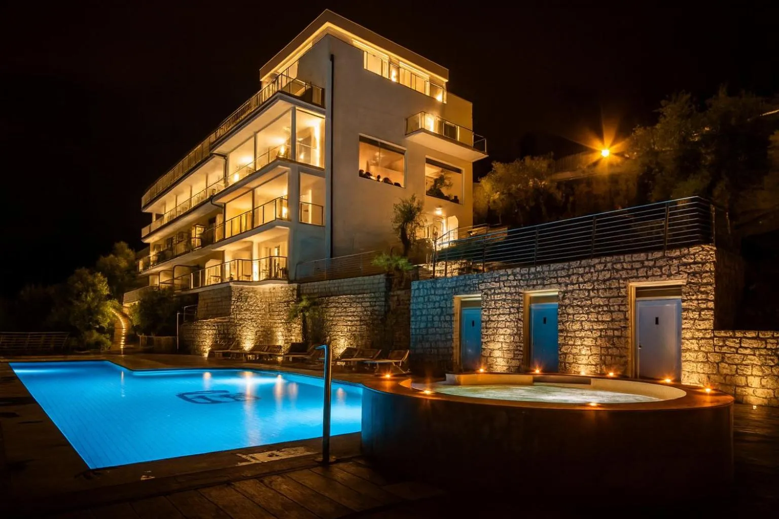 Property building in Hotel Benacus Panoramic