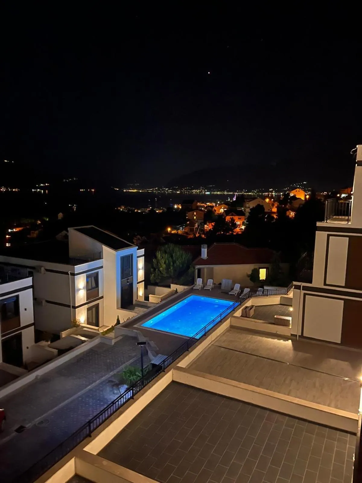Two-Bedroom Apartment with Sea View in Tivat Terrace Suites