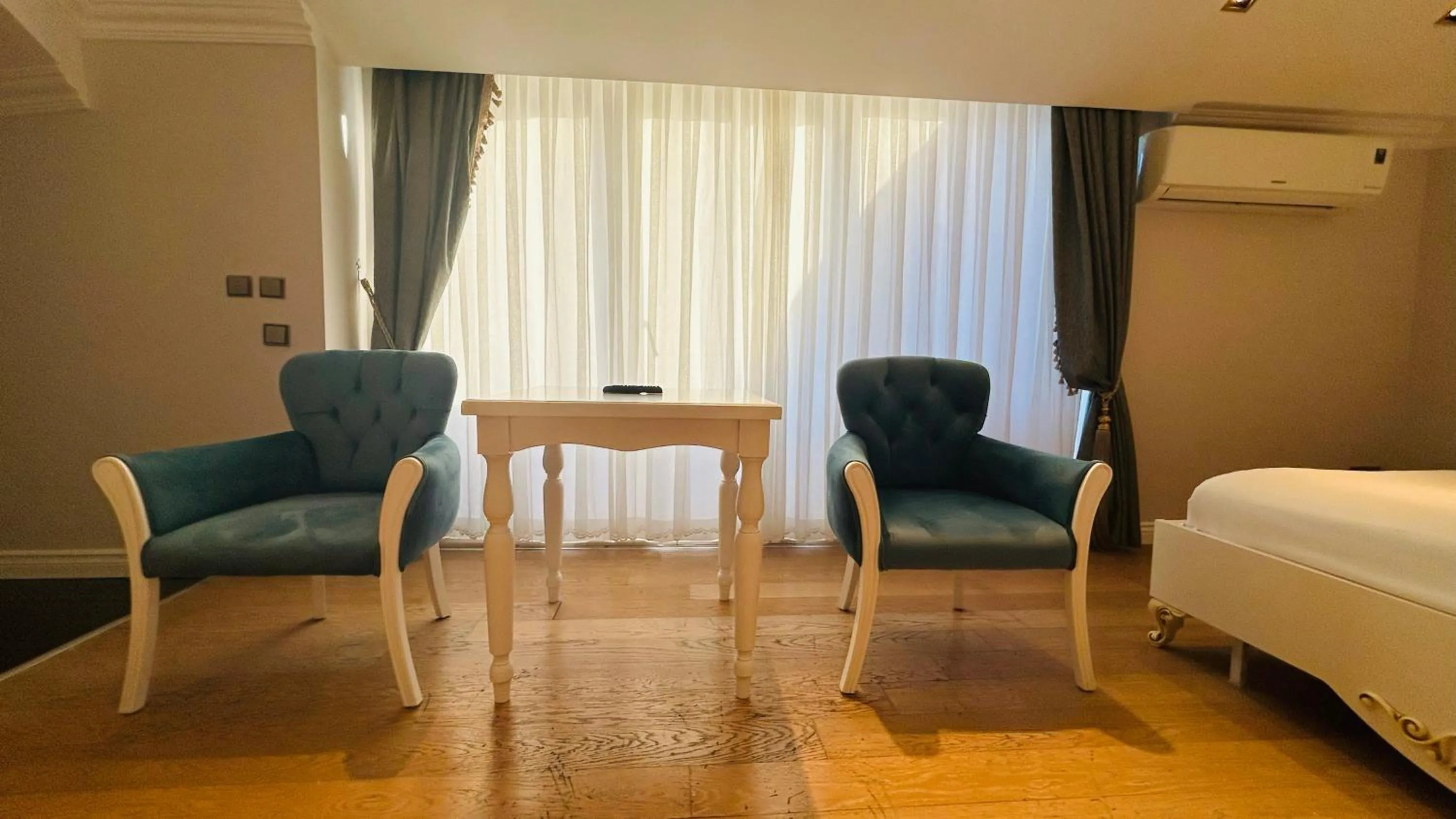 Seating area in Onkel Rada Apart Hotel