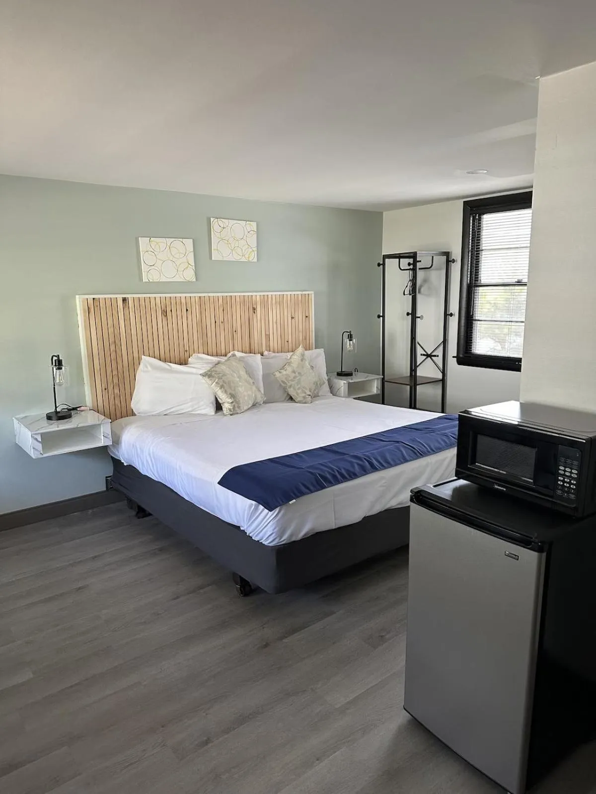 Bed in Harborside Suites