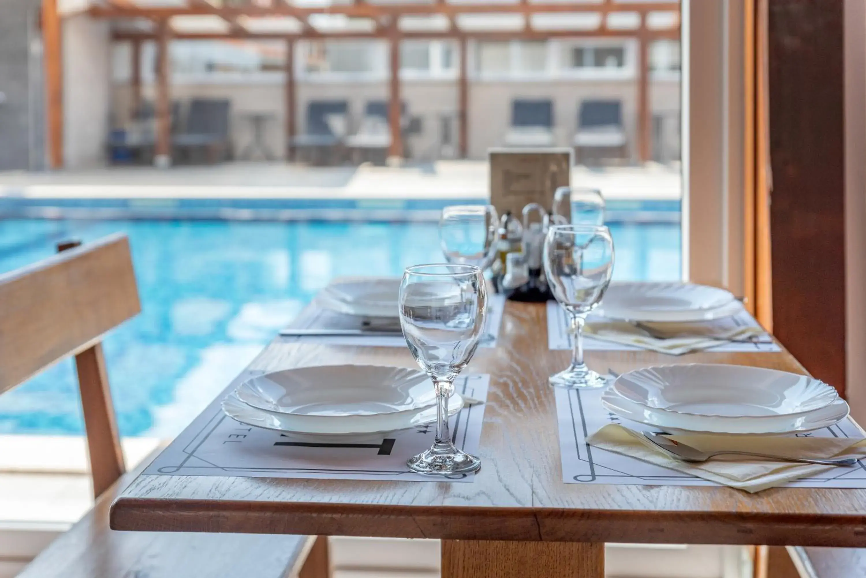 Food and drinks in Aparthotel Plat Food and drinks in Aparthotel Plat