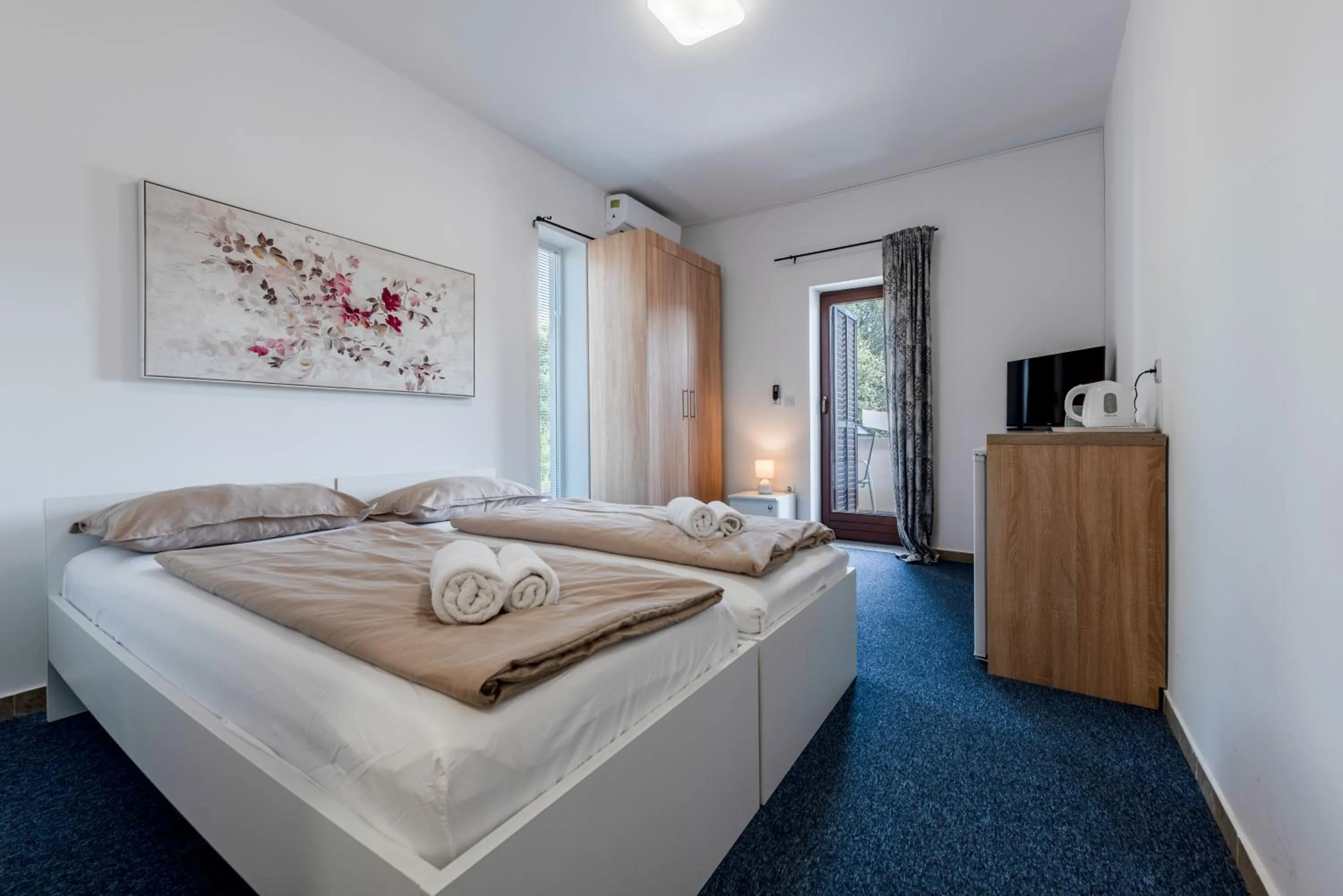 TV and multimedia, Bed in Aparthotel Plat