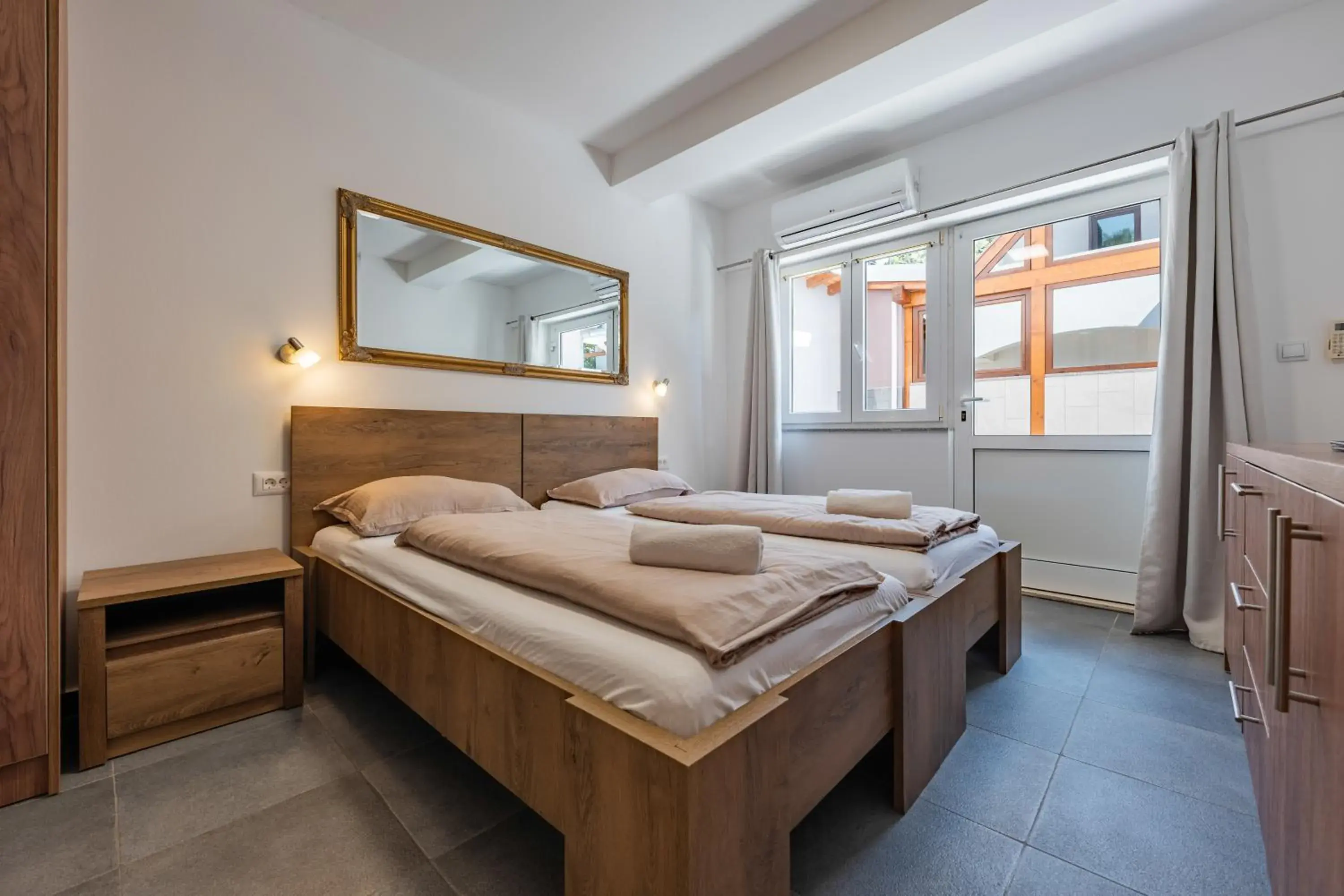 Comfort Room with Patio in Aparthotel Plat Comfort Room with Patio in Aparthotel Plat