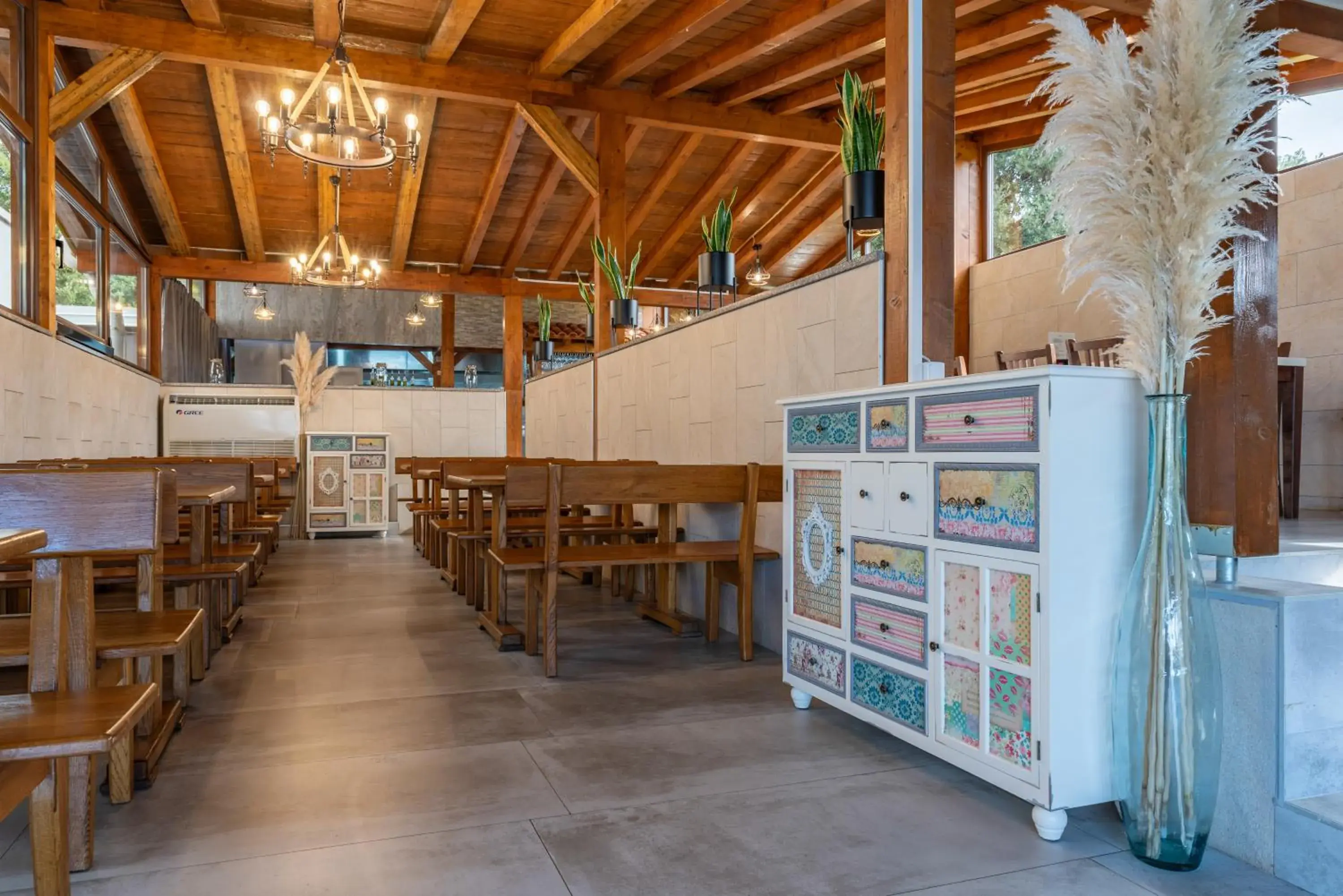 Restaurant/places to eat in Aparthotel Plat Restaurant/places to eat in Aparthotel Plat