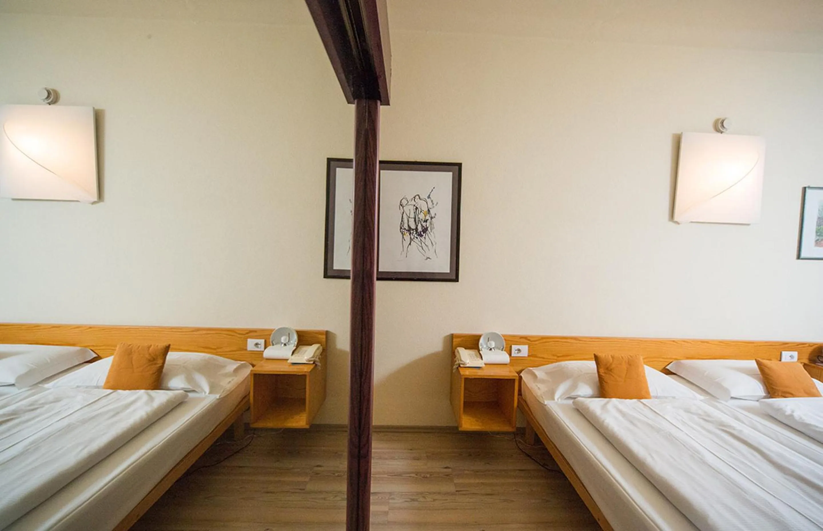 Photo of the whole room, Bed in Club Hotel Olivi - Tennis Center