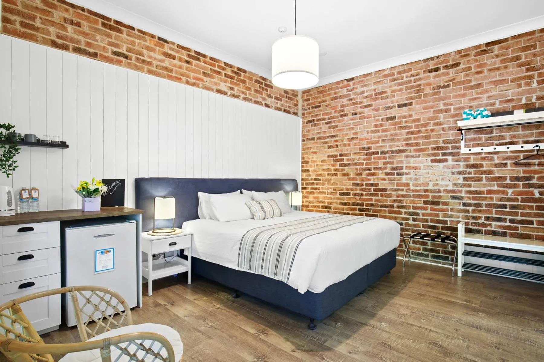 Bed in Surfaris