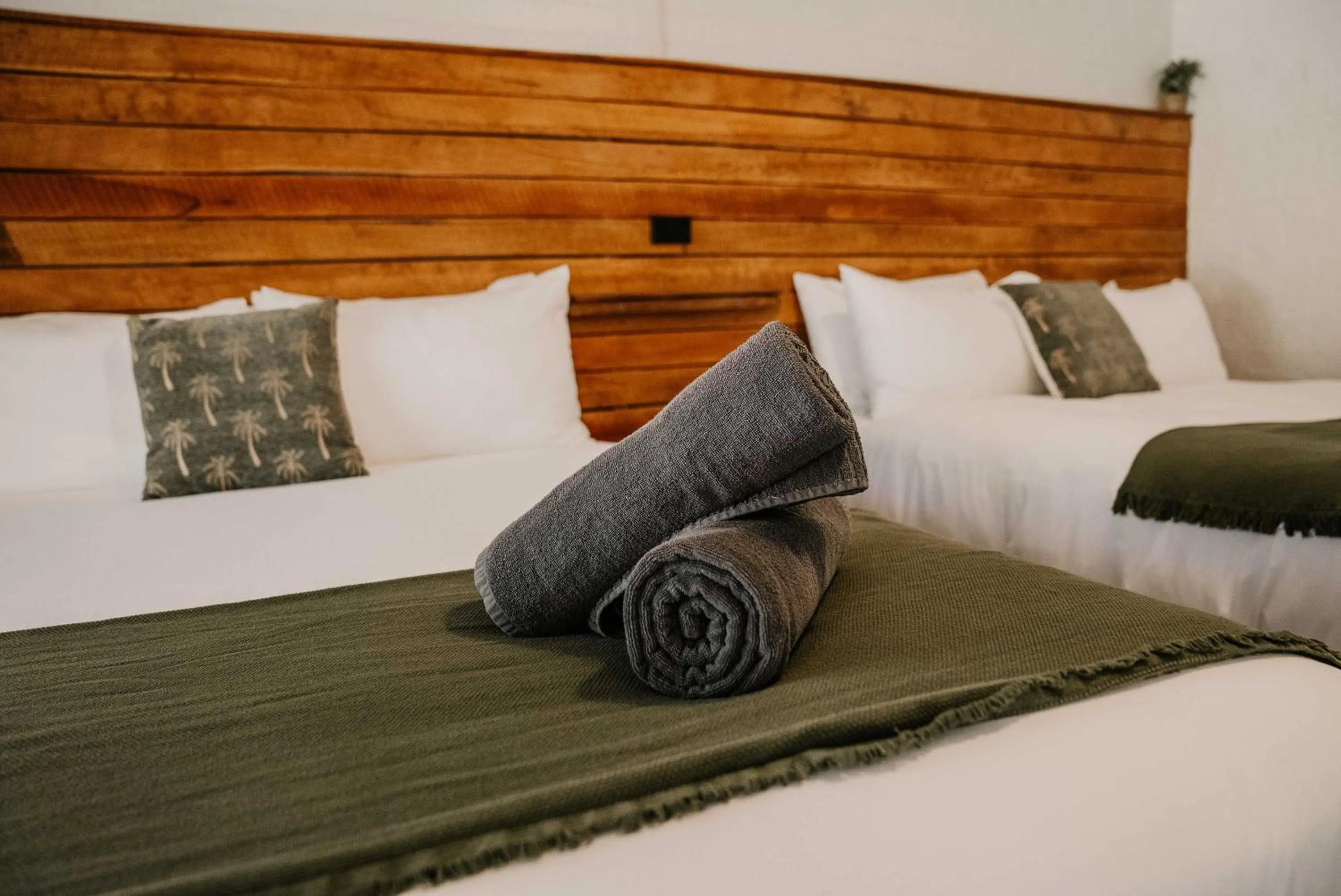 Bed in Surfaris