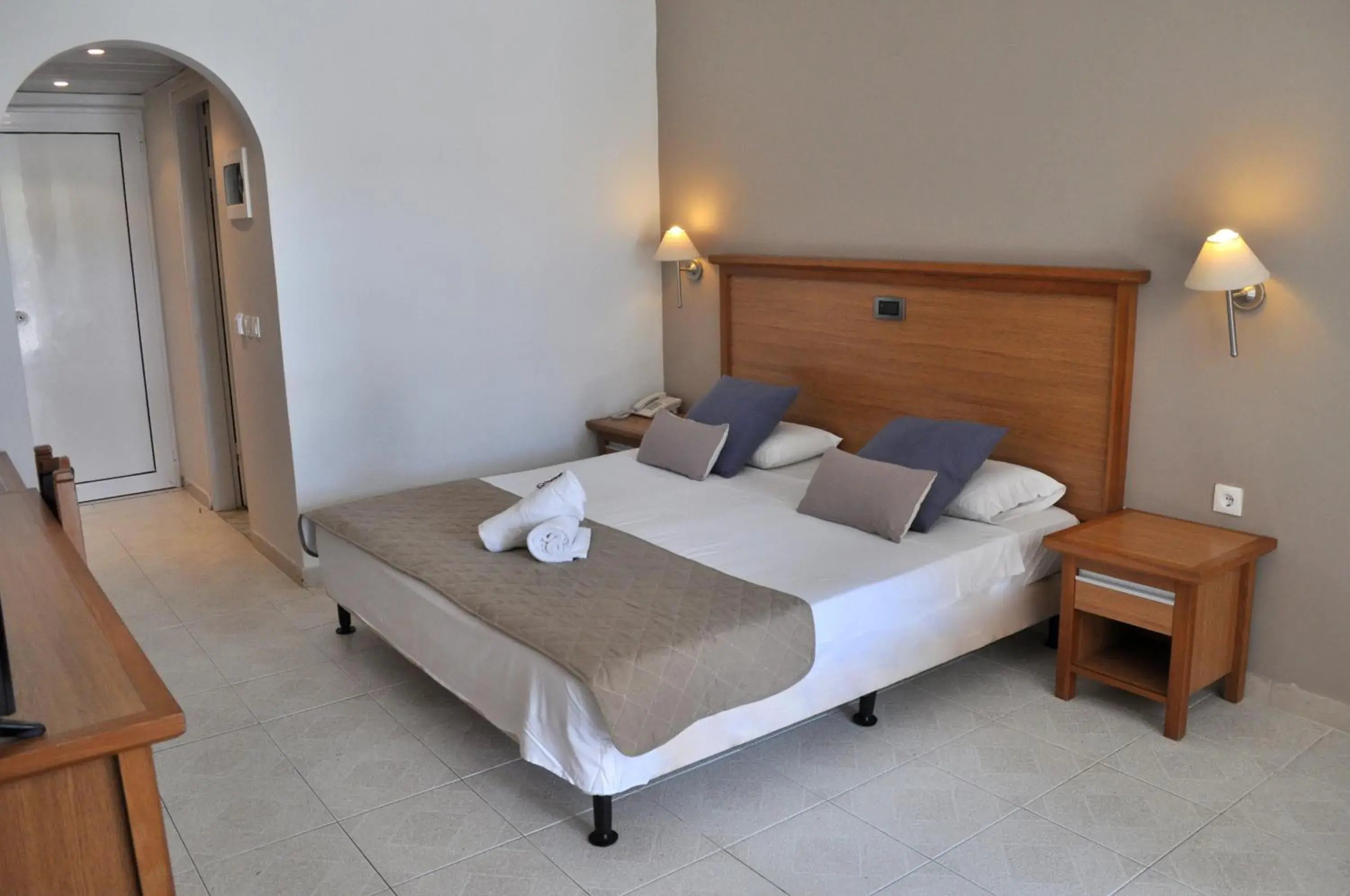 Double or Twin Room with Garden View - Pool View in Cyprotel Faliraki Double or Twin Room with Garden View - Pool View in Cyprotel Faliraki