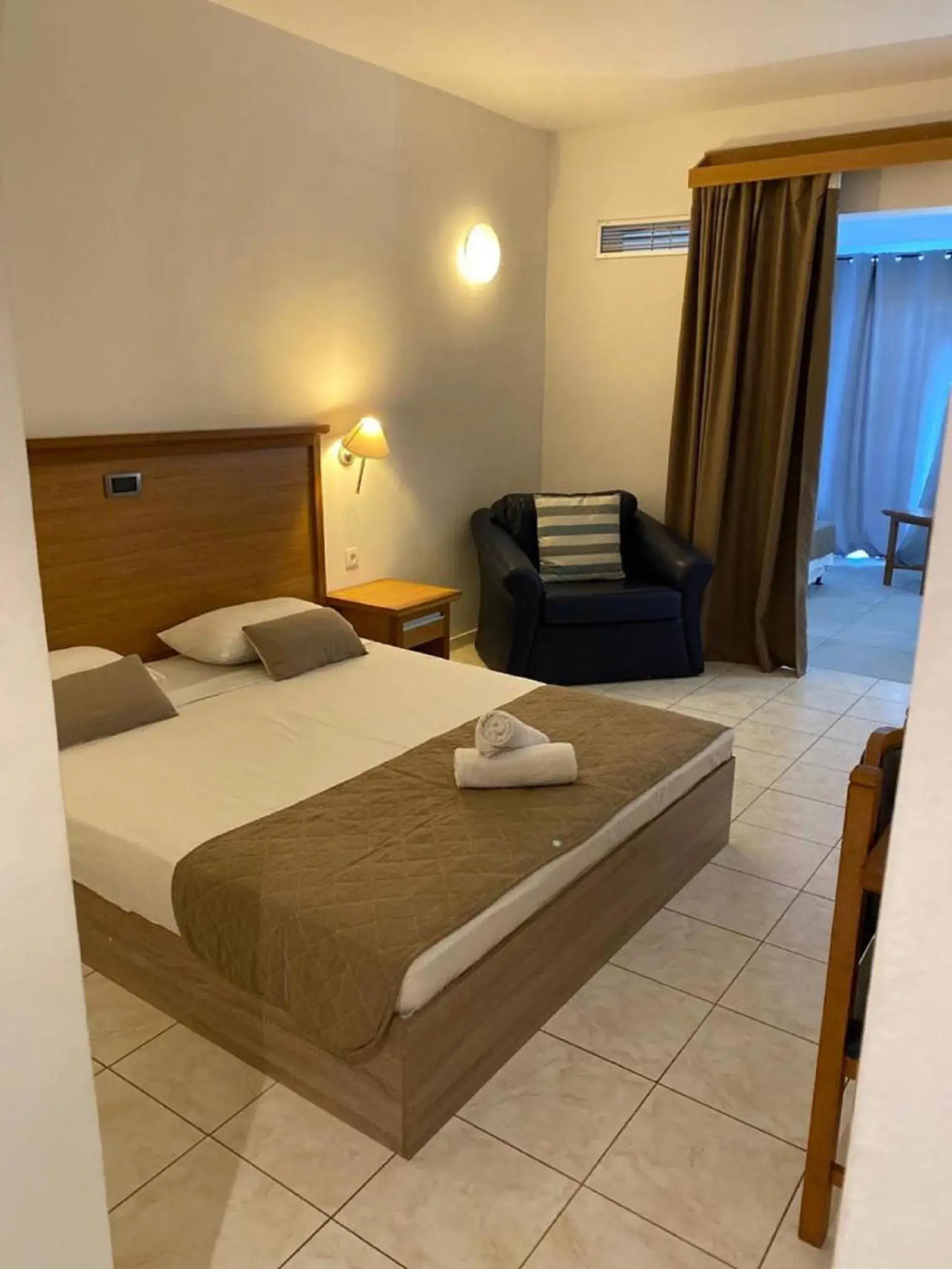 Photo of the whole room, Bed in Cyprotel Faliraki Photo of the whole room, Bed in Cyprotel Faliraki