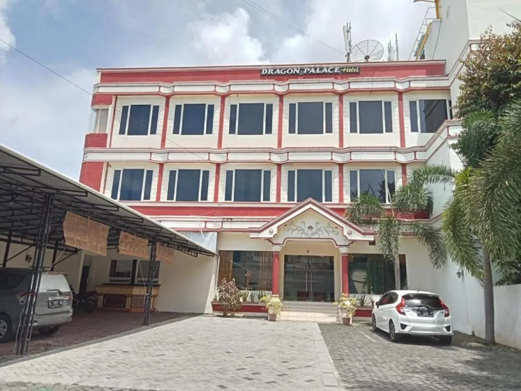 Hotel Dragon Palace