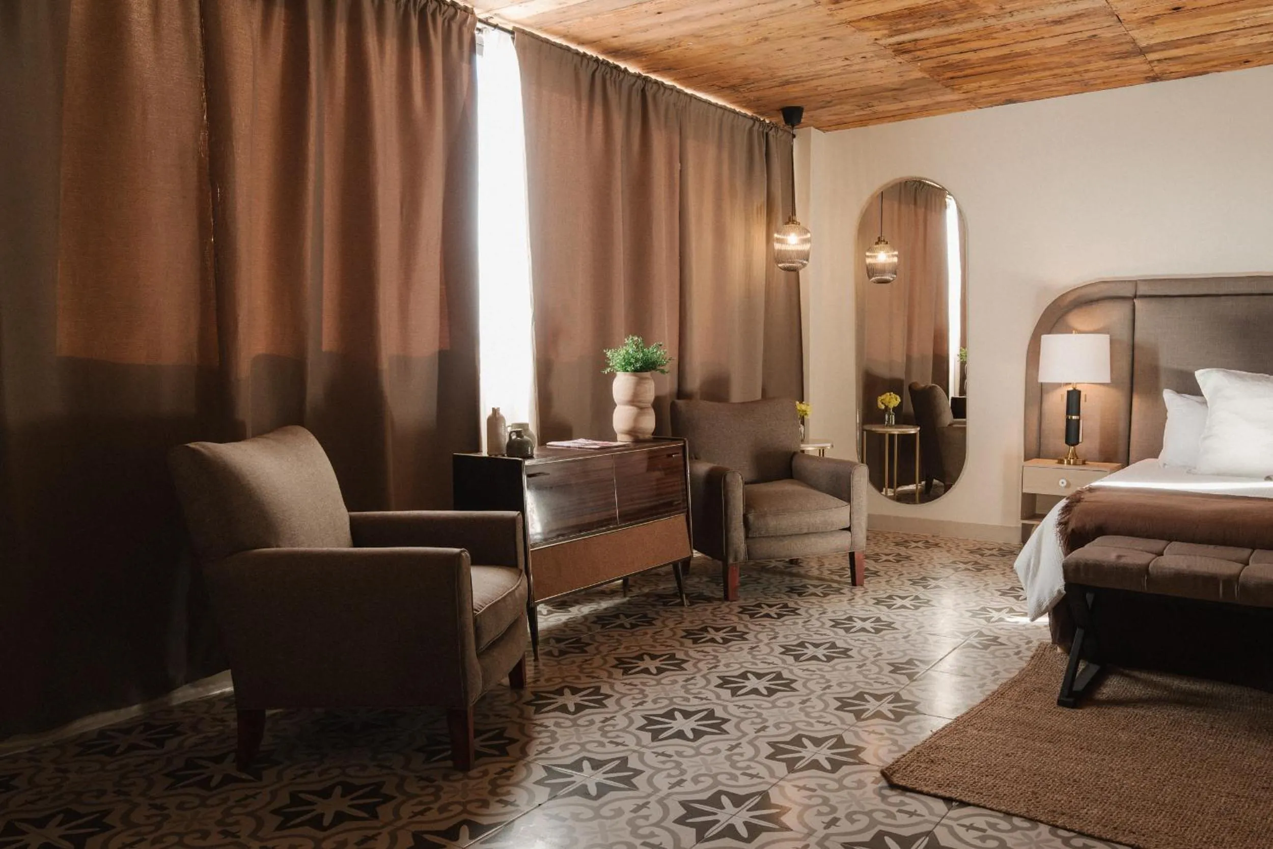 Seating area, Bed in Casa Frida