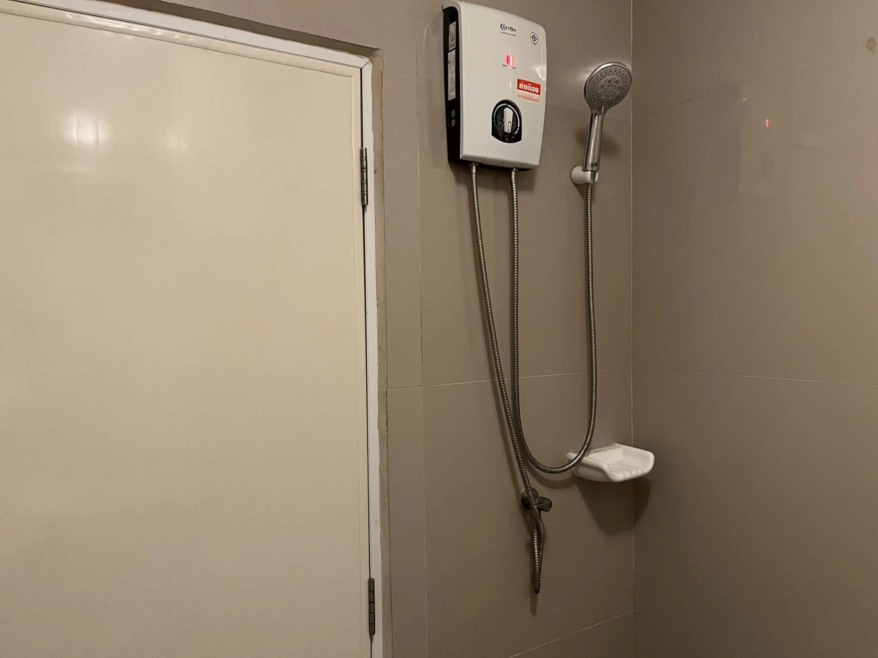 Bathroom in OSHO Lover's