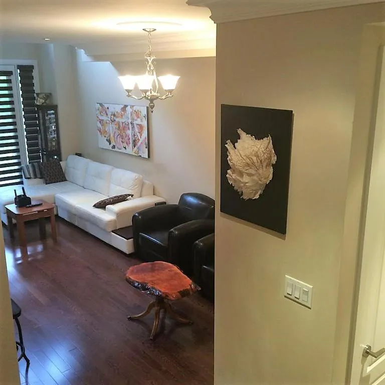 Living room, Bed in Luxury Home - Upper Toronto Beaches