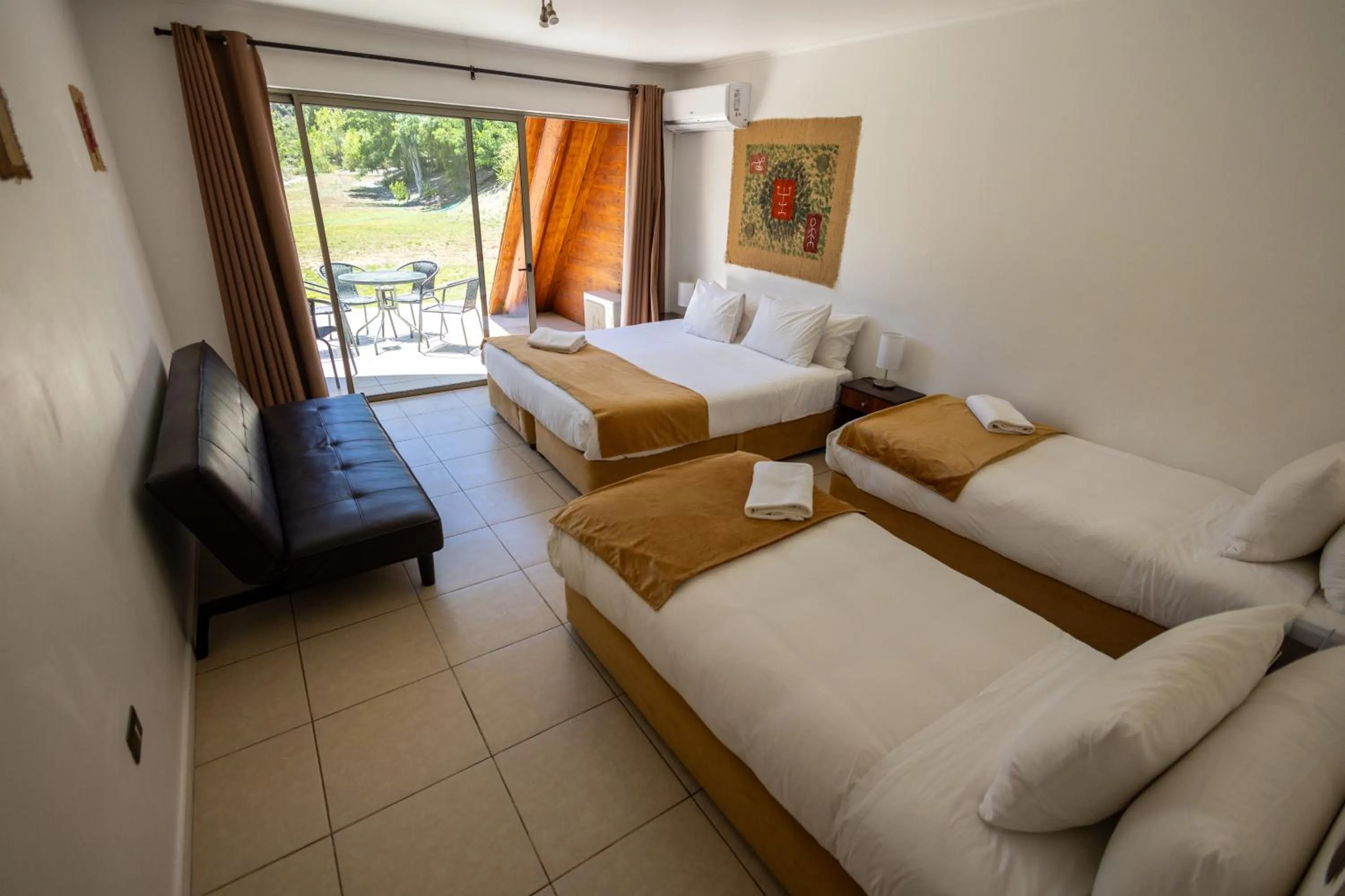 Bed in San Francisco Lodge