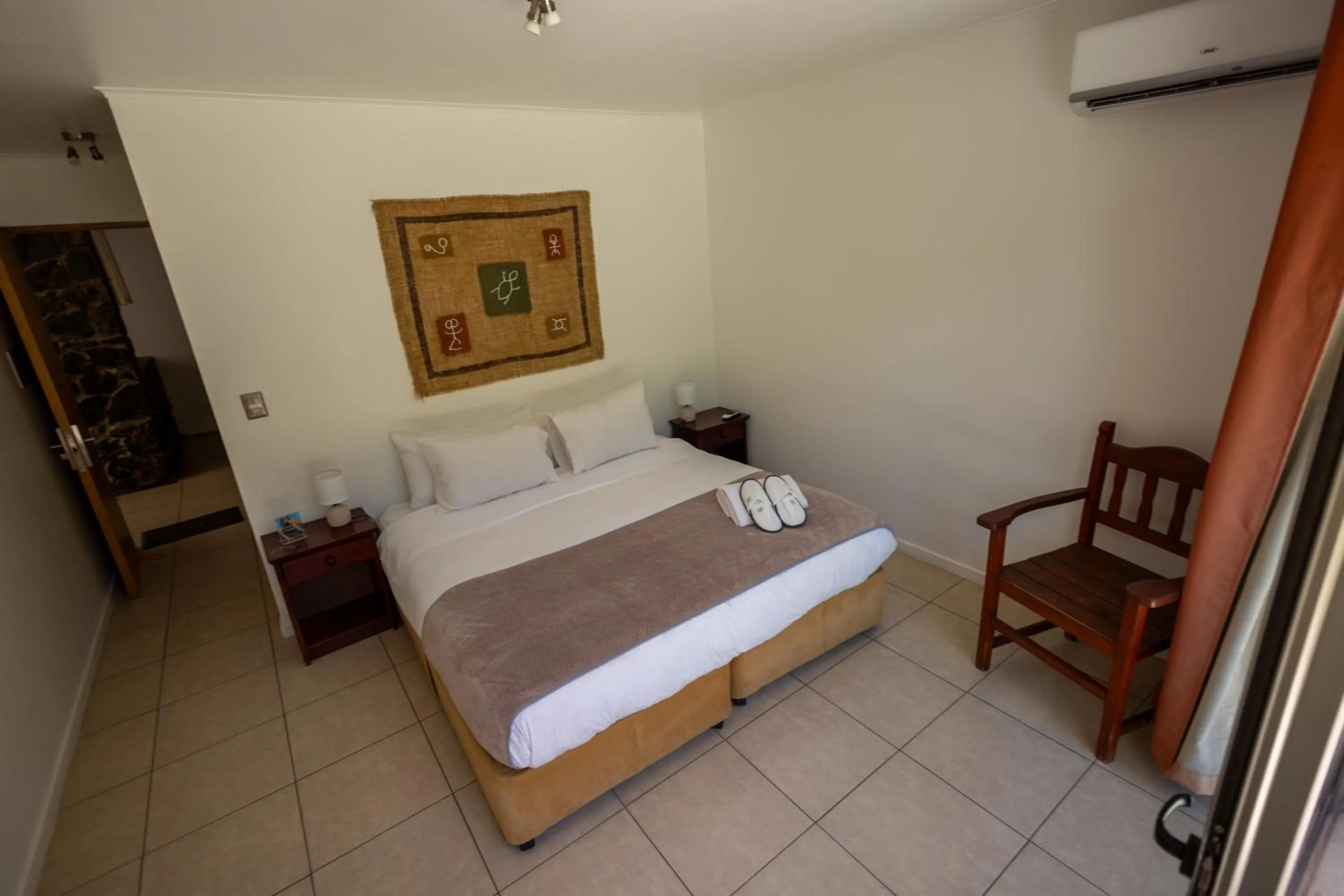 Bed in San Francisco Lodge