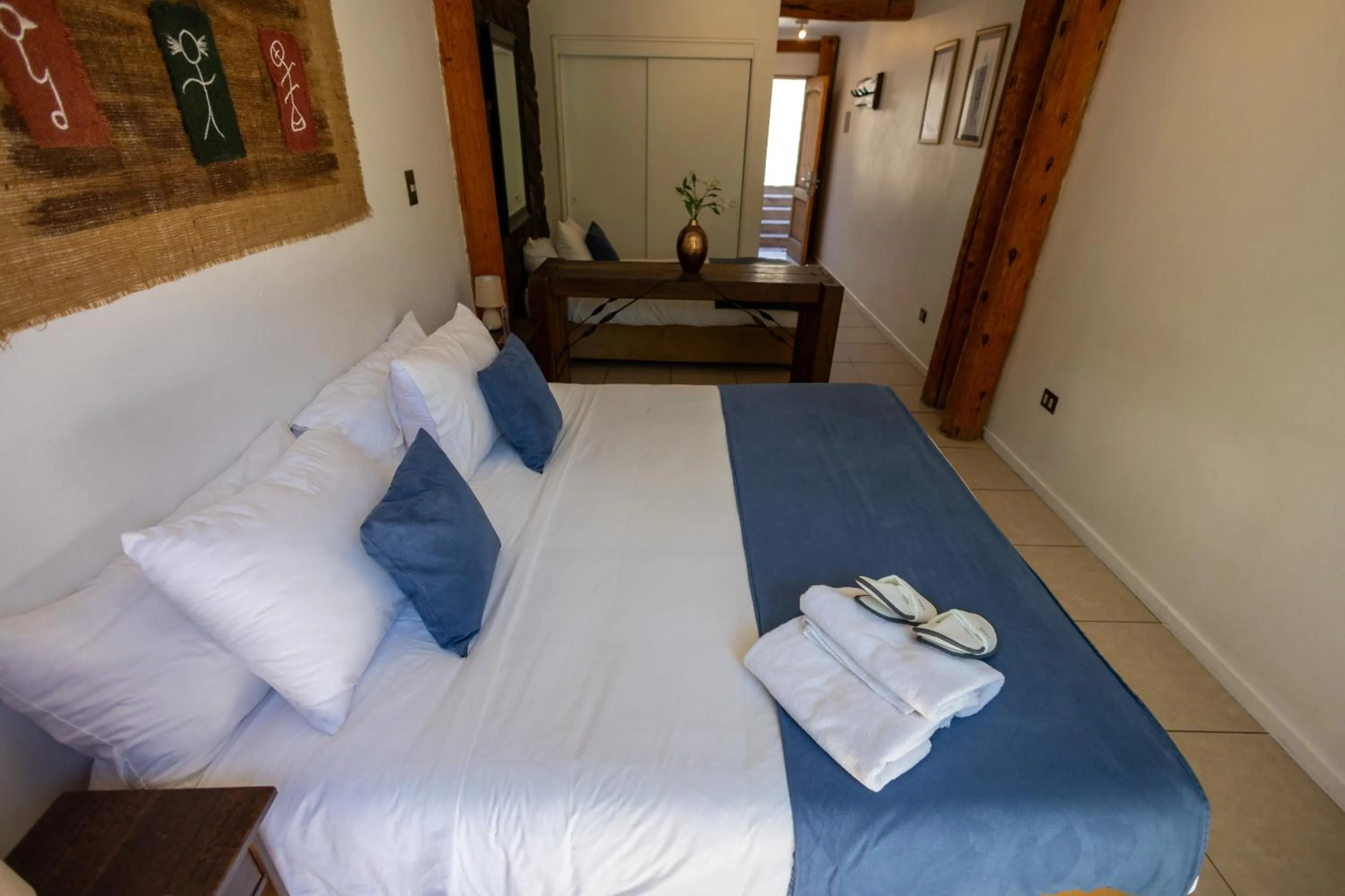 Bed in San Francisco Lodge