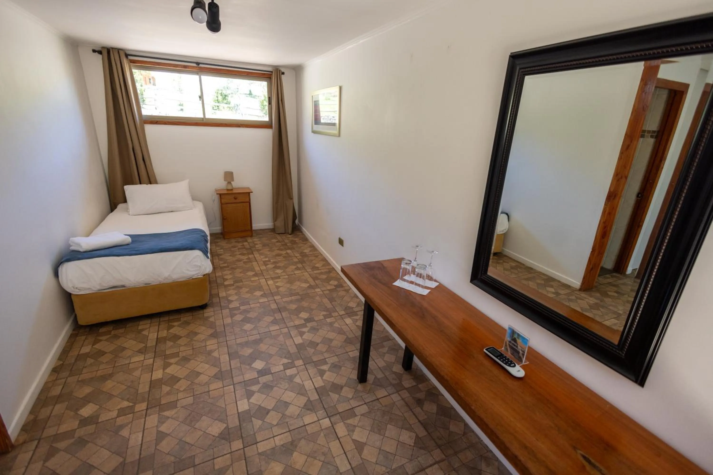 Bed in San Francisco Lodge