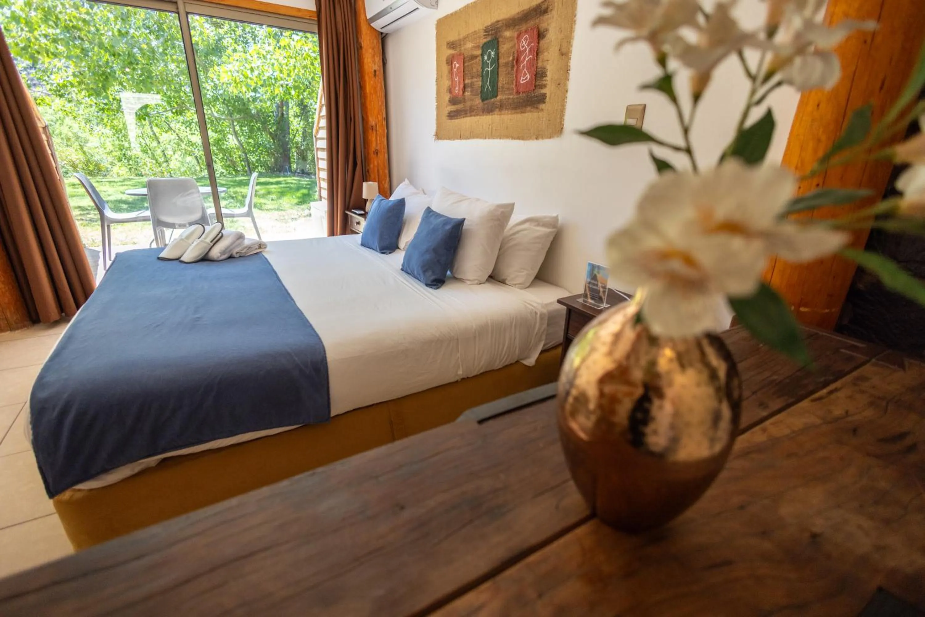 Bed in San Francisco Lodge