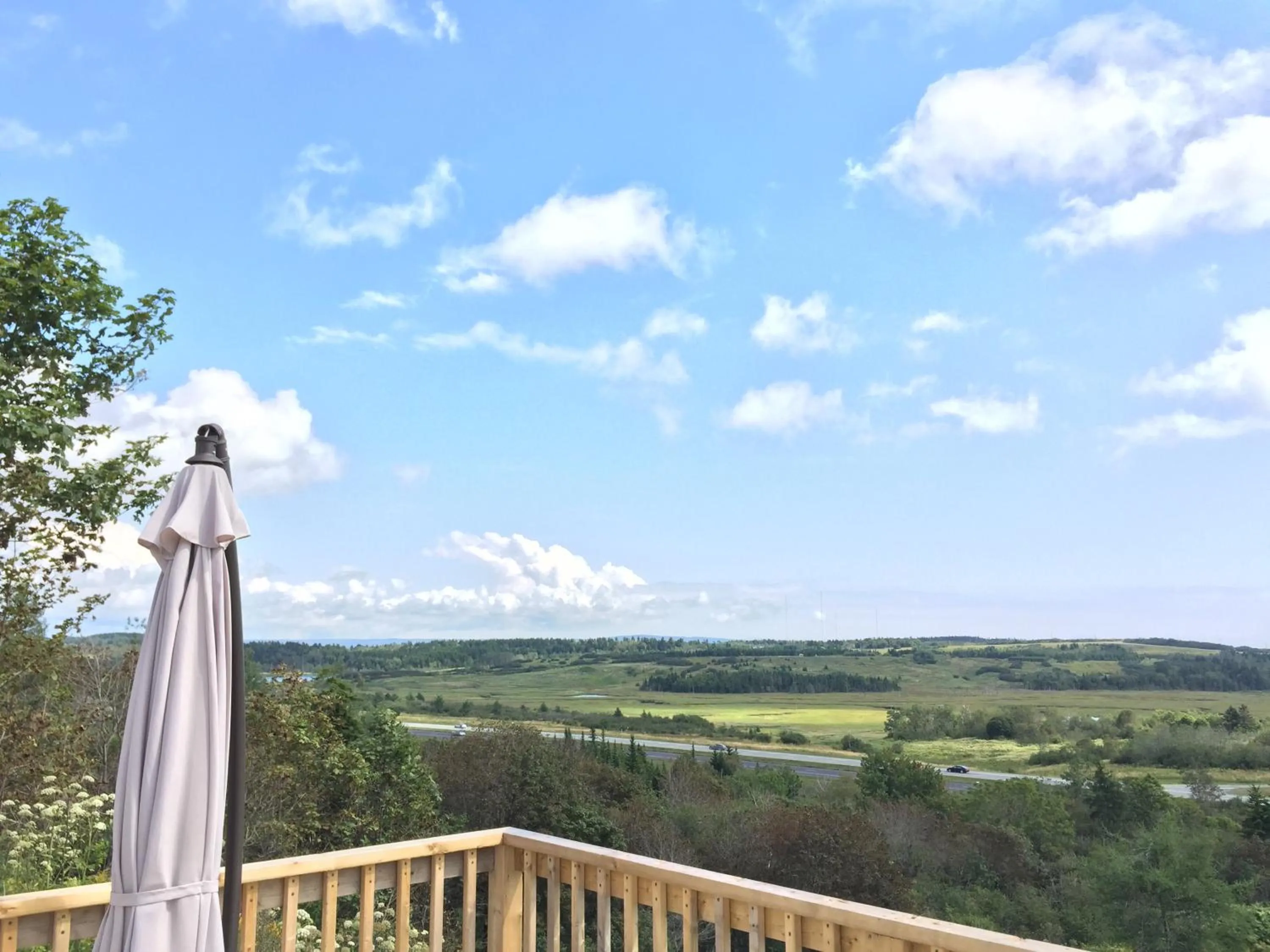 Day in Admiral's Quay Motel & Suites