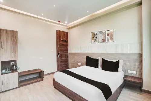 FabHotel Aman Paradise